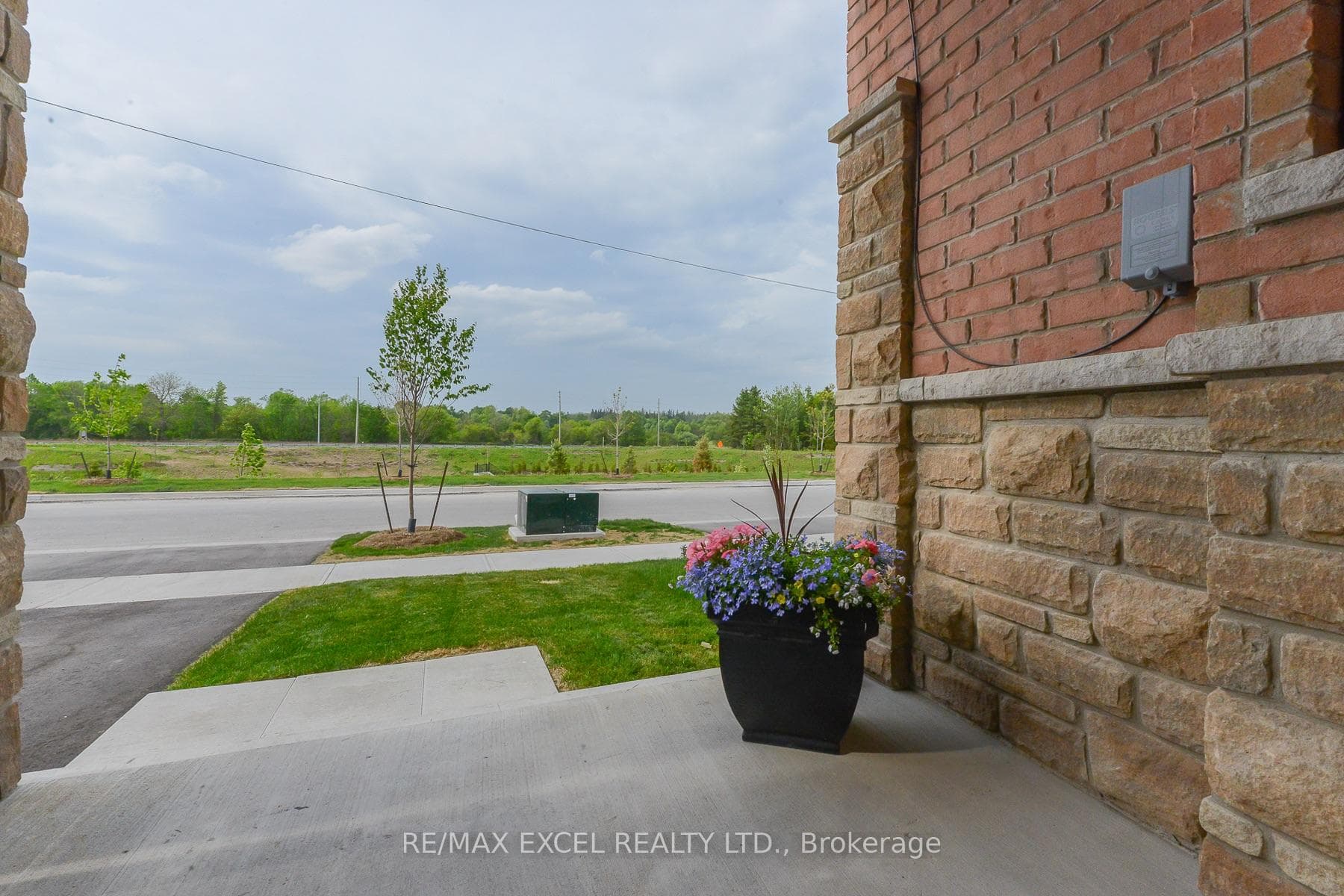 108 Rougeview Park Crescent photo 12