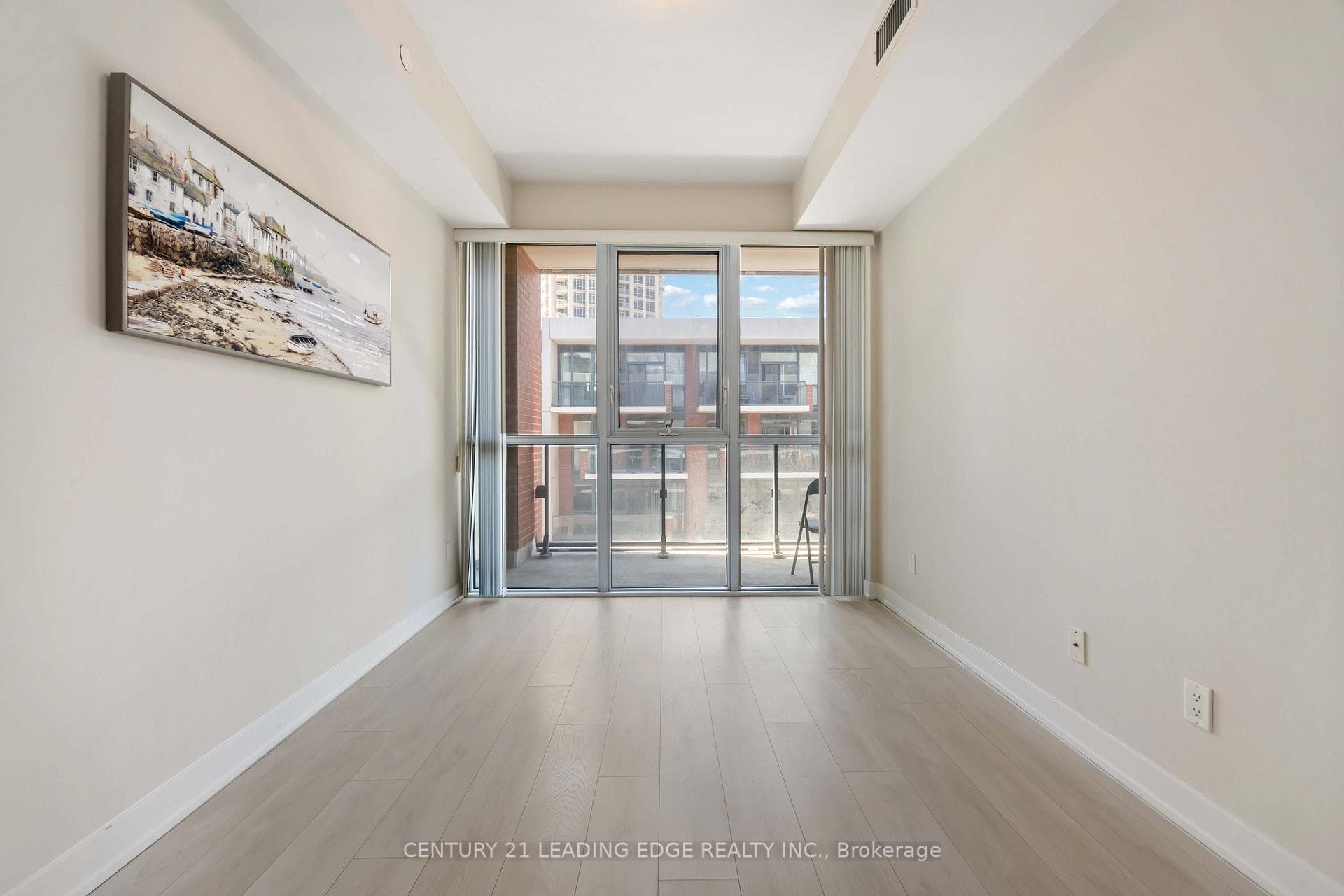 50 Bruyeres Mews Unit 619 photo 35