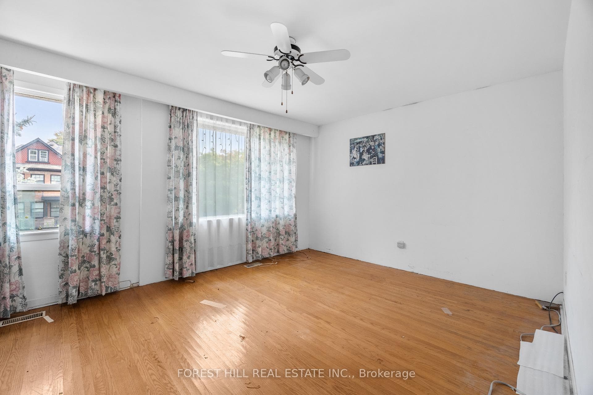 406 Palmerston Boulevard photo 14