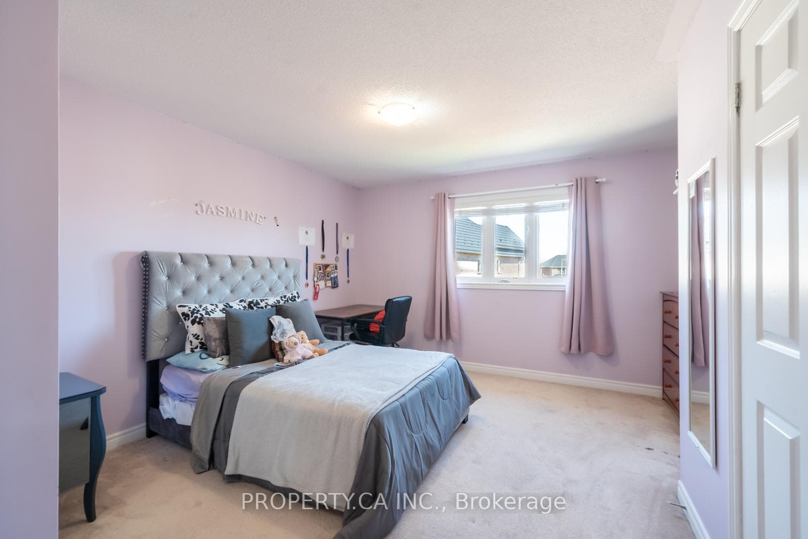 137 Earlsbridge Boulevard photo 27