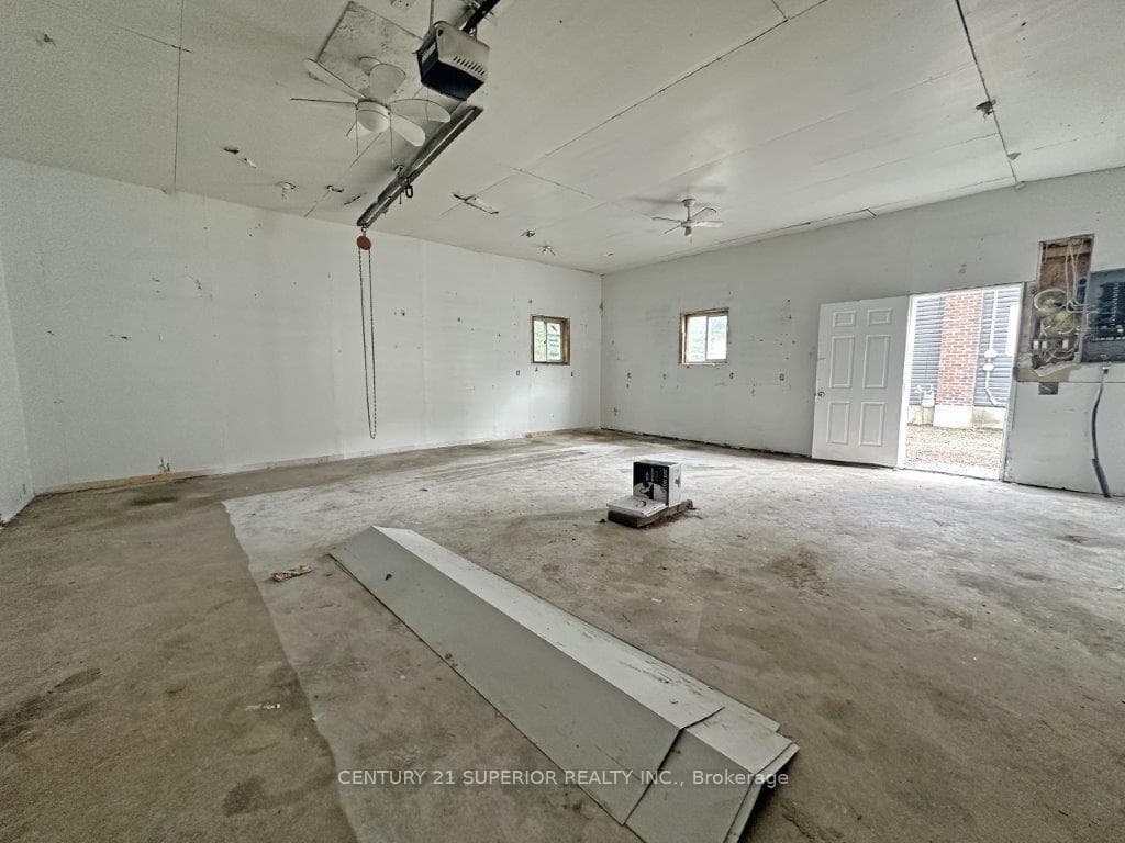 77 Brompton Road photo 46