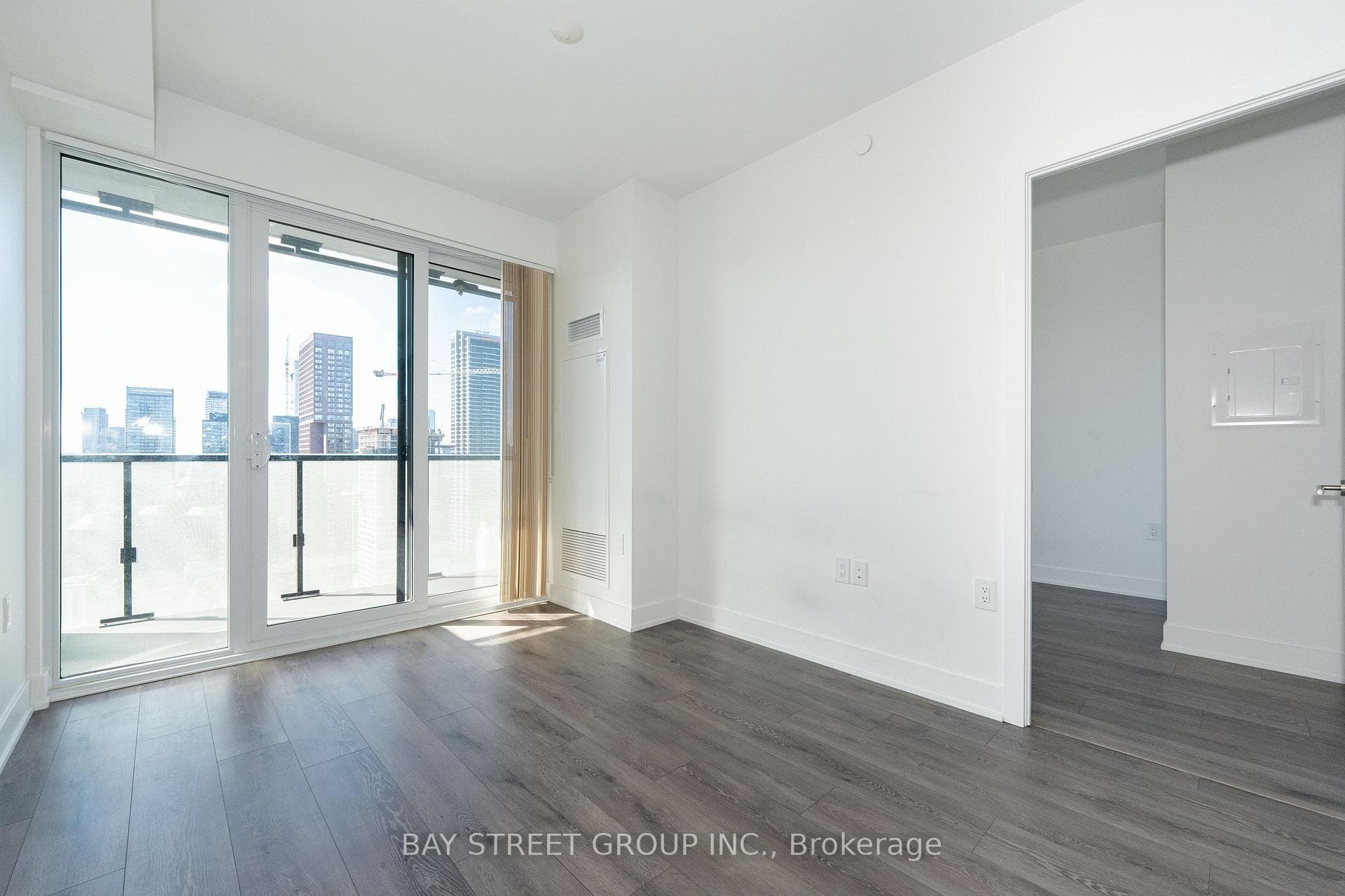 575 Bloor Street Unit 3310 photo 15