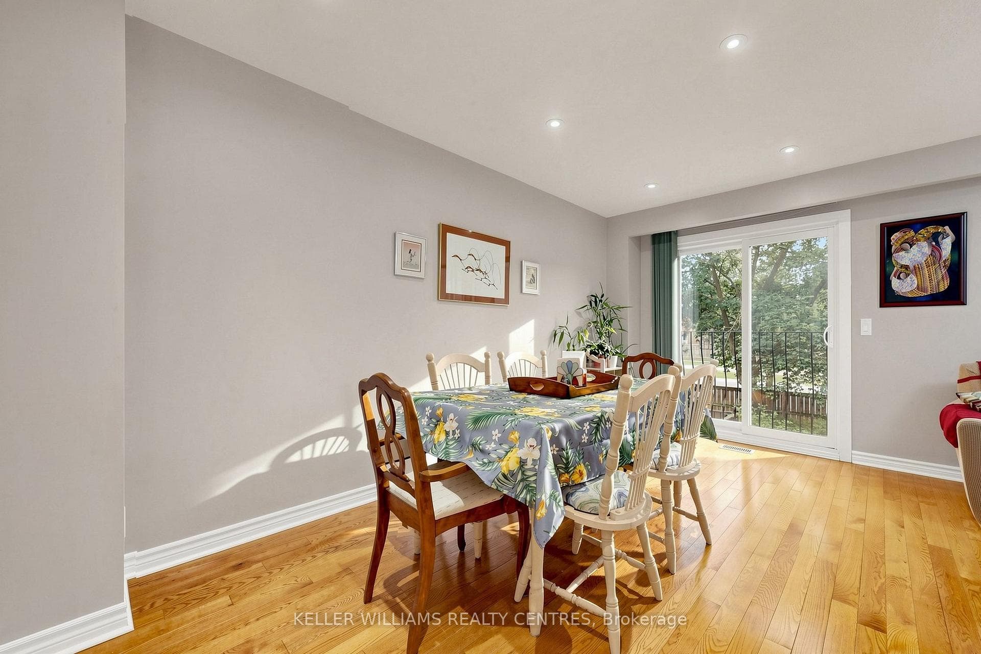 1951 Rathburn Road Unit 9 photo 6