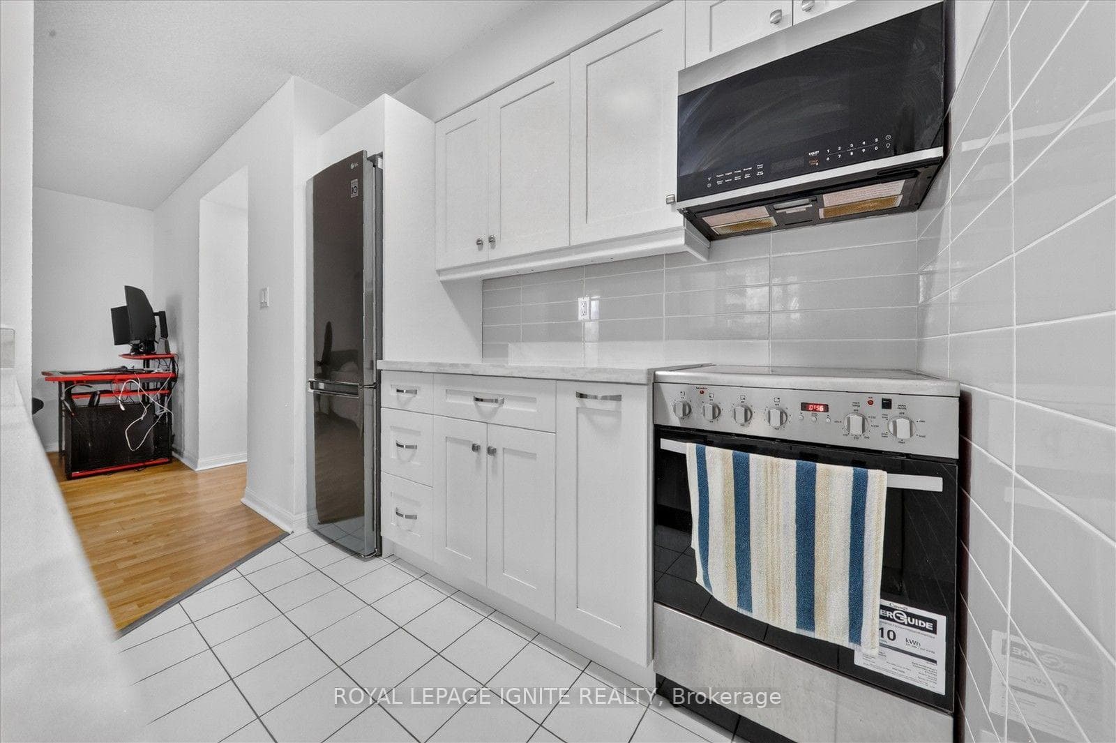24 Wellesley Street Unit 1206 photo 15