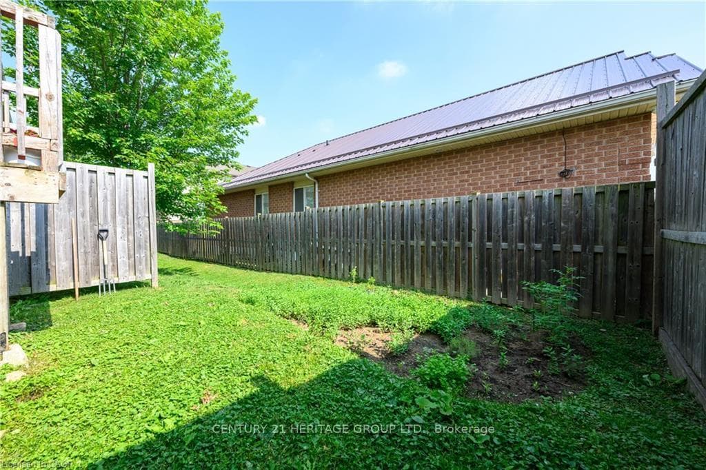 1354 Upper Sherman Avenue photo 33