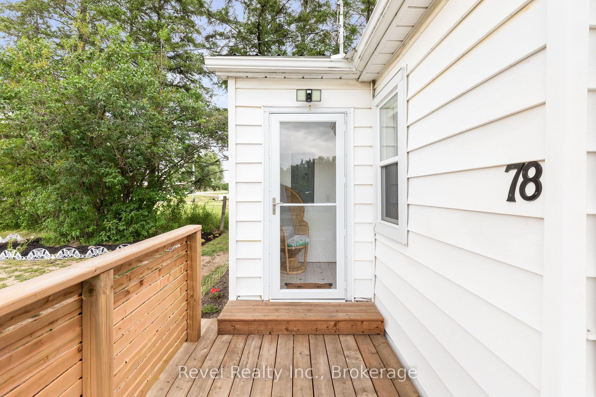 78 Golden Mile Road photo 6
