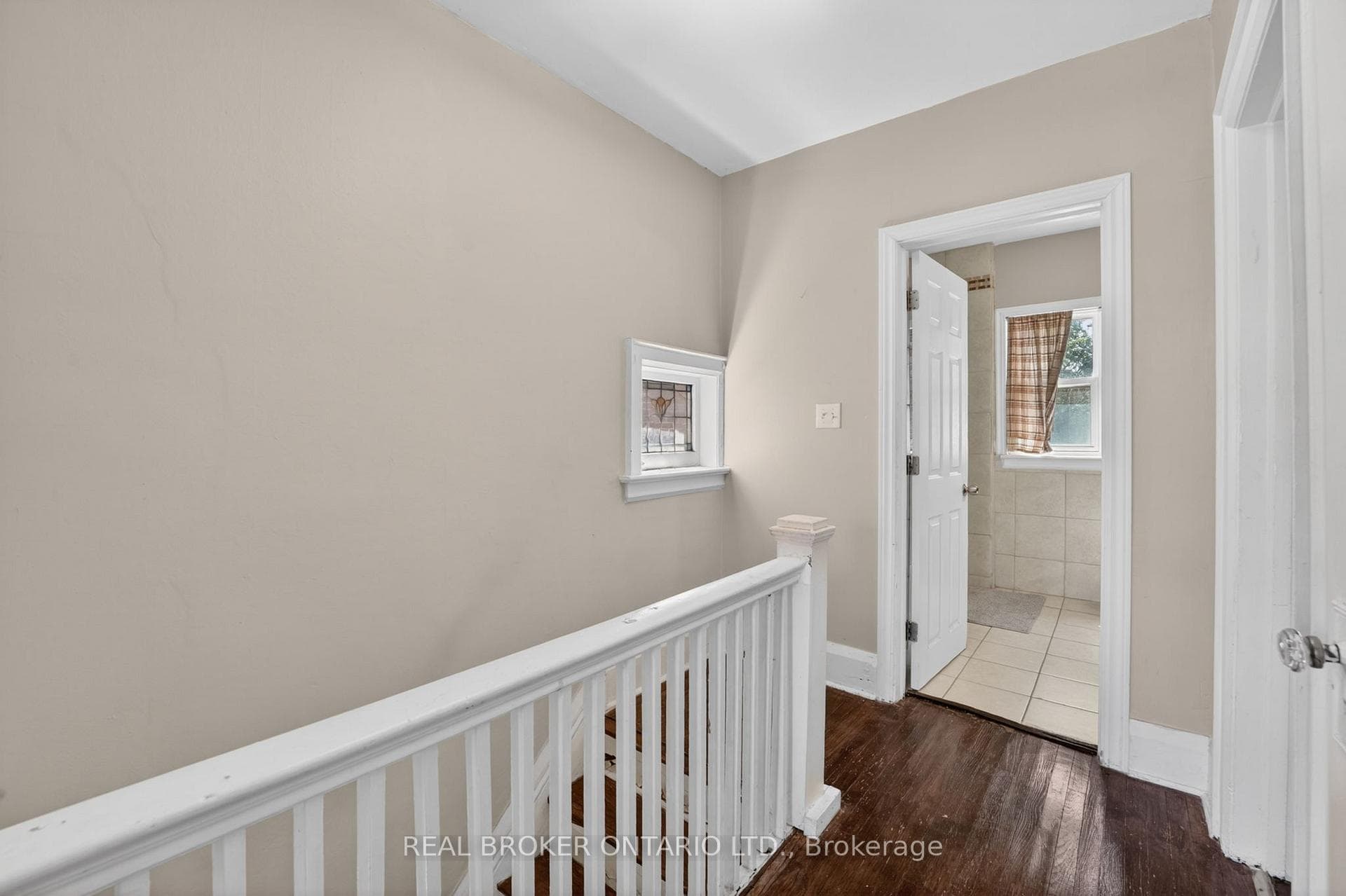 271 Manor Road photo 21