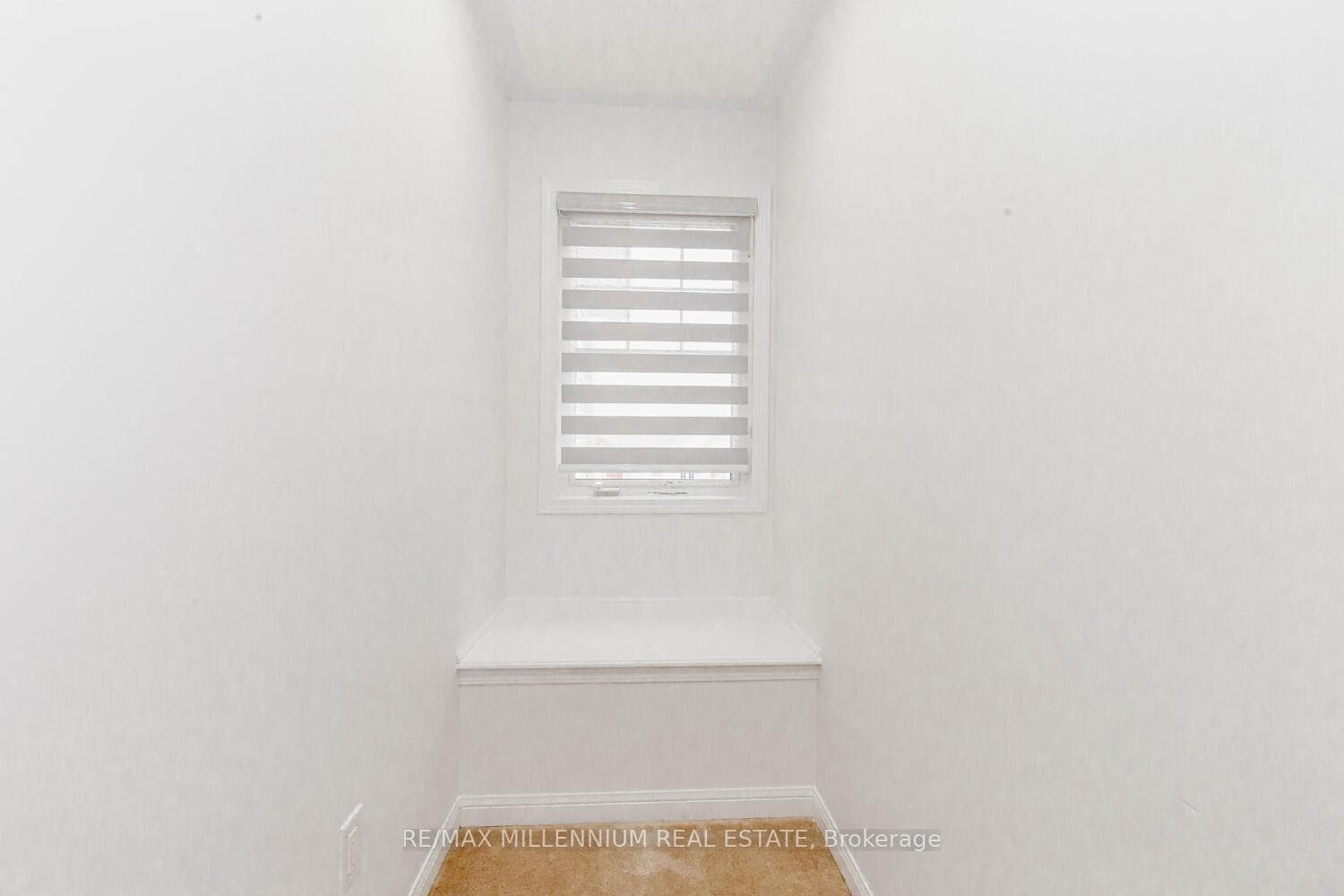 882 Brassard Circle photo 34