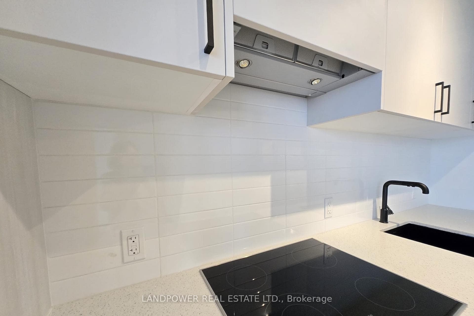 1 Quarrington Lane Unit 1616 photo 18