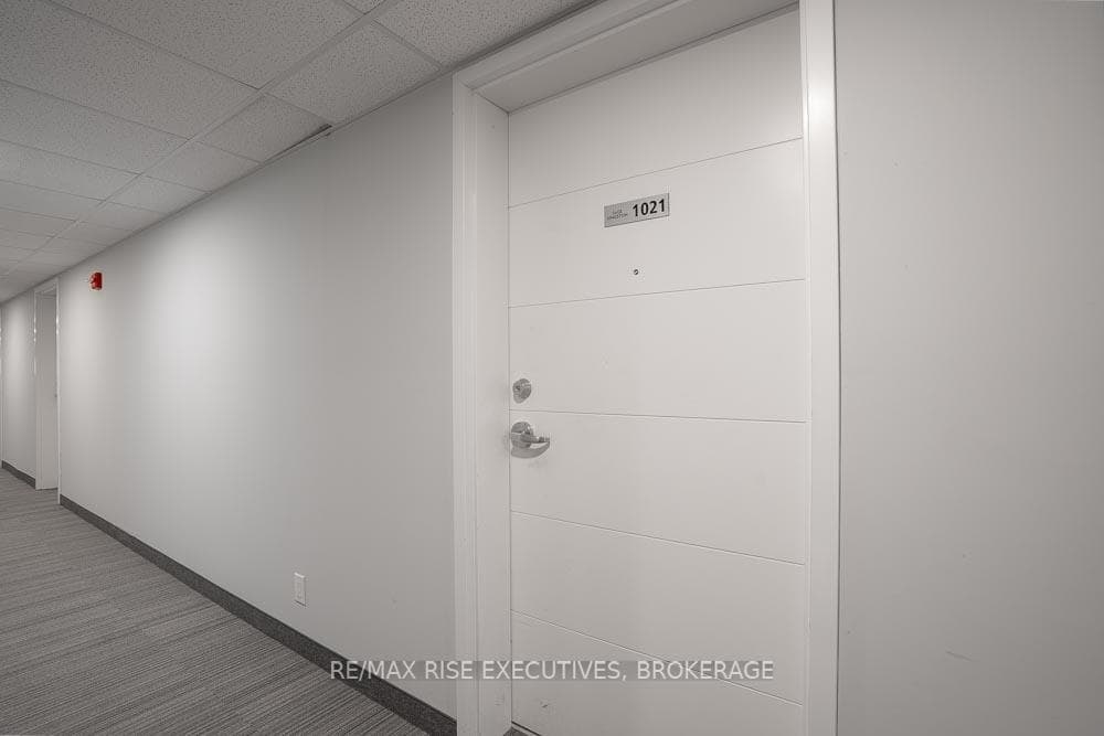 652 PRINCESS Street Unit 1021 photo 14