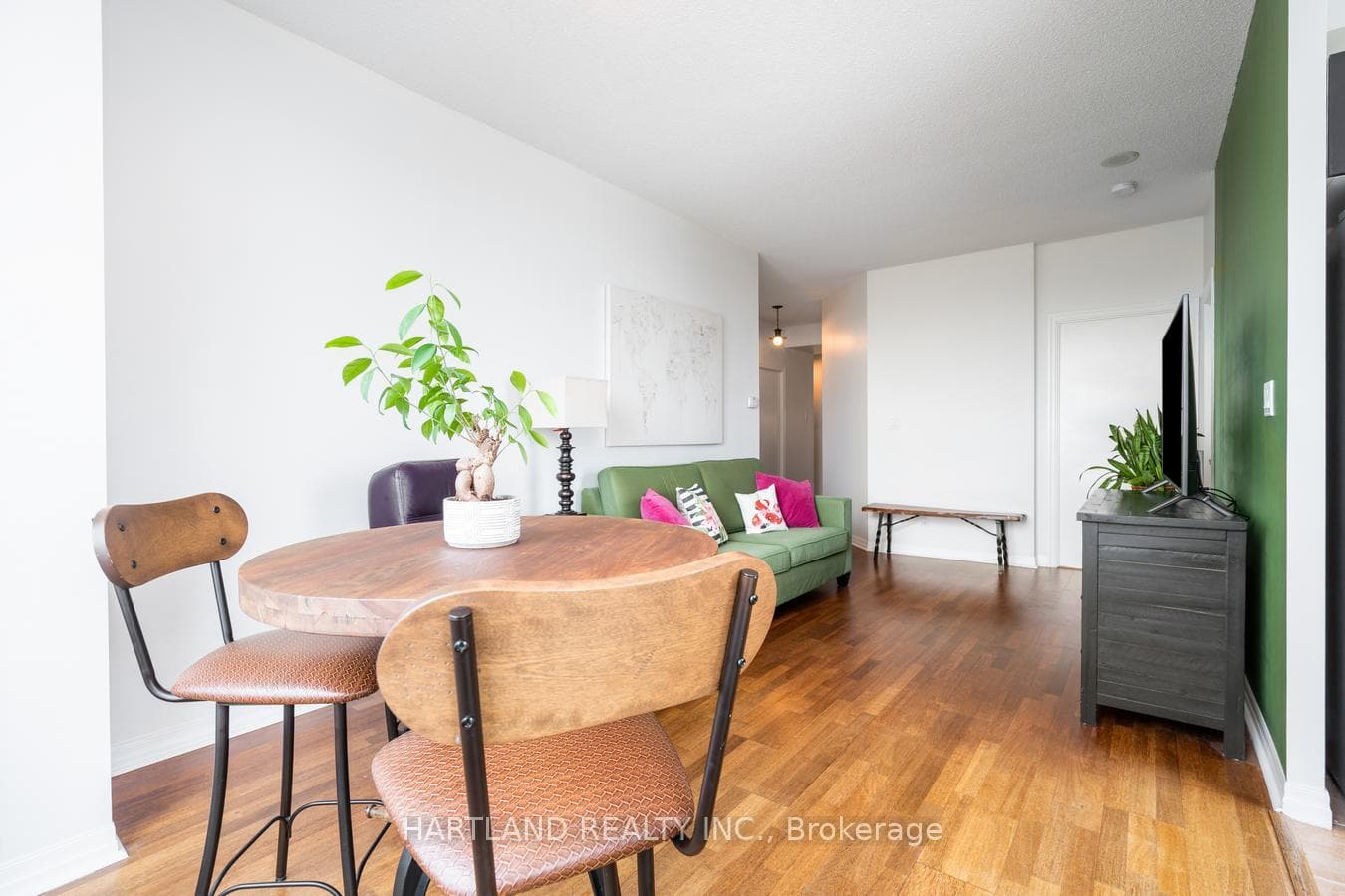 1359 Rathburn Road Unit 1509 photo 14