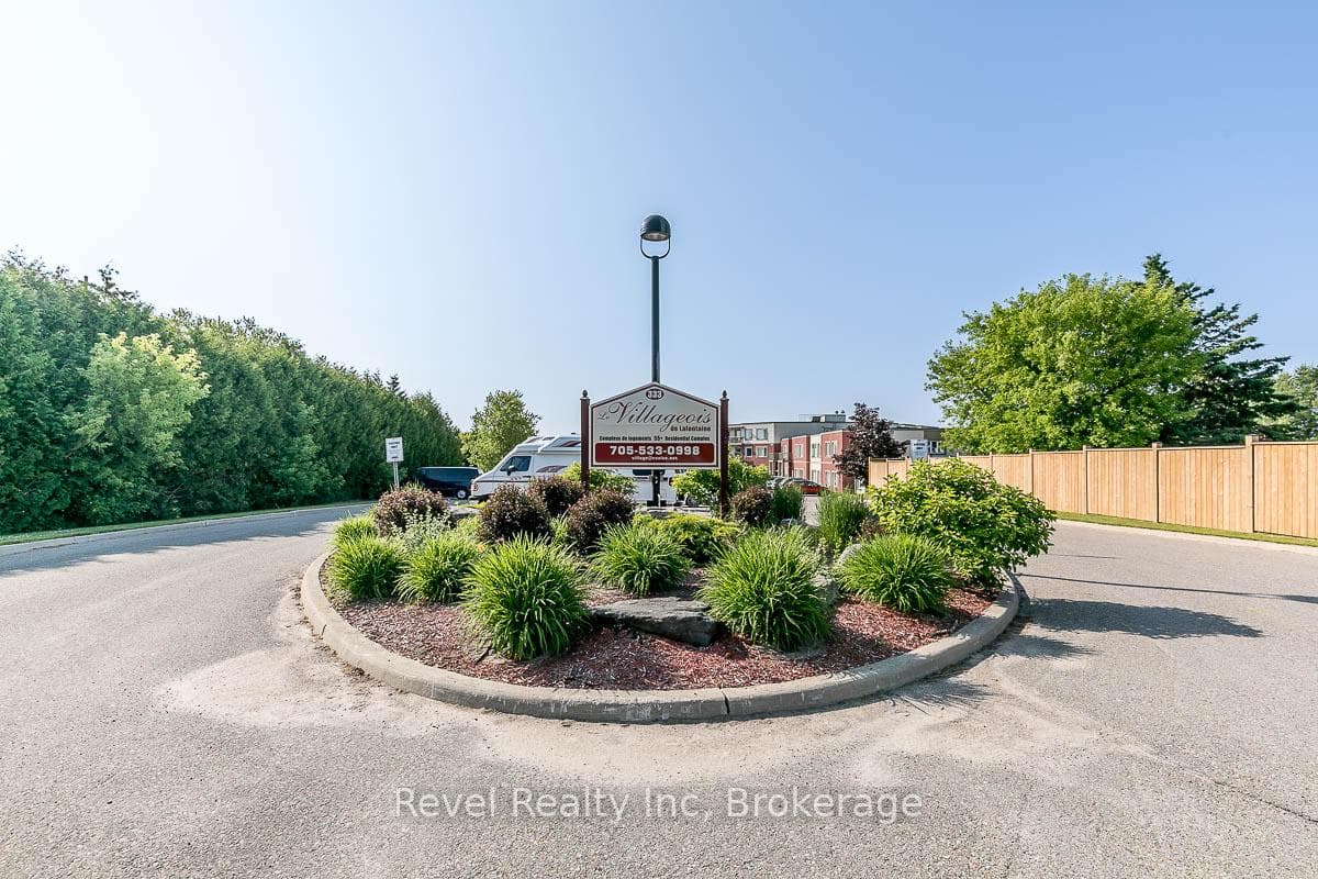 333 LAFONTAINE Road Unit 105 photo 1