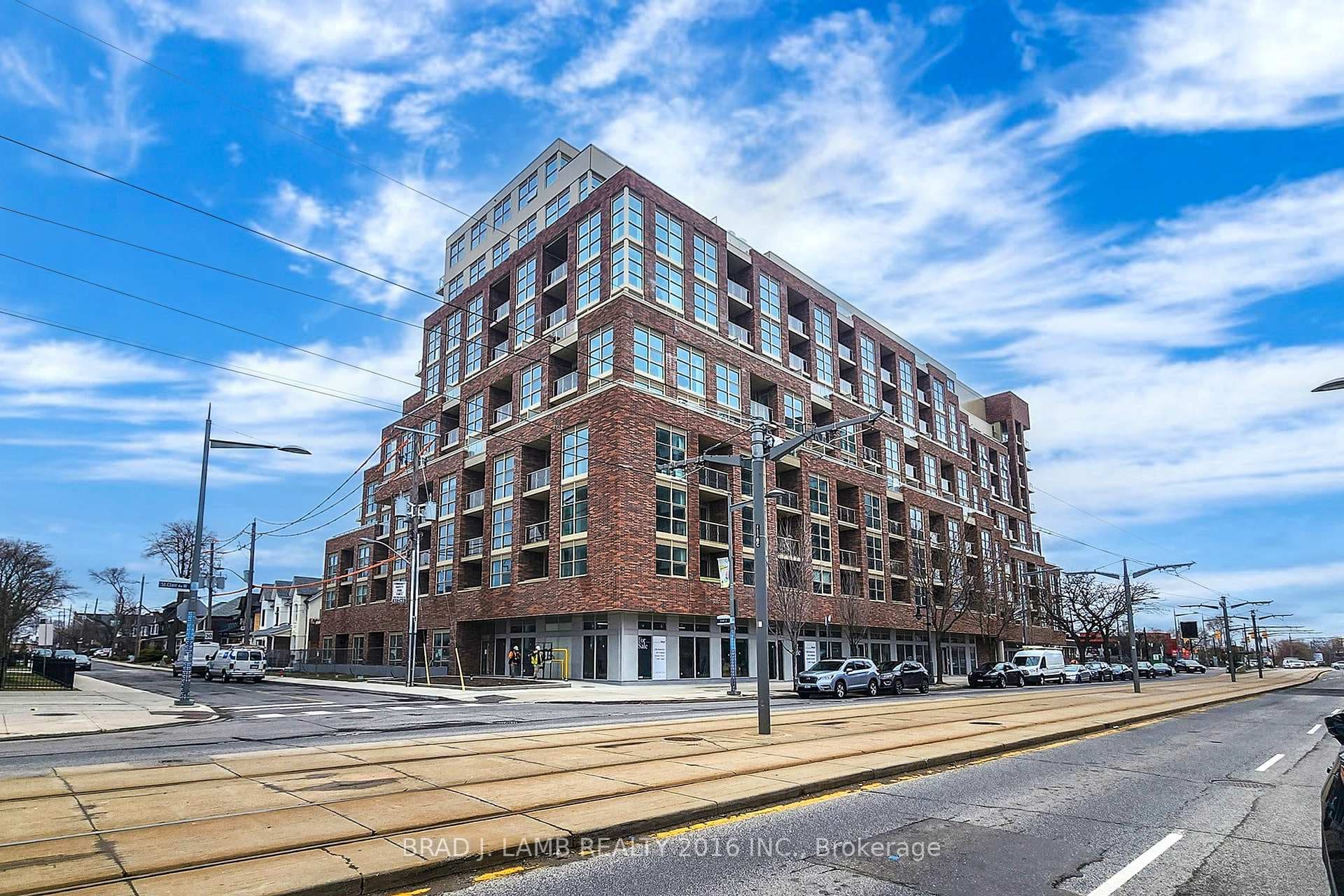 1787 St. Clair Avenue Unit 411 photo 8