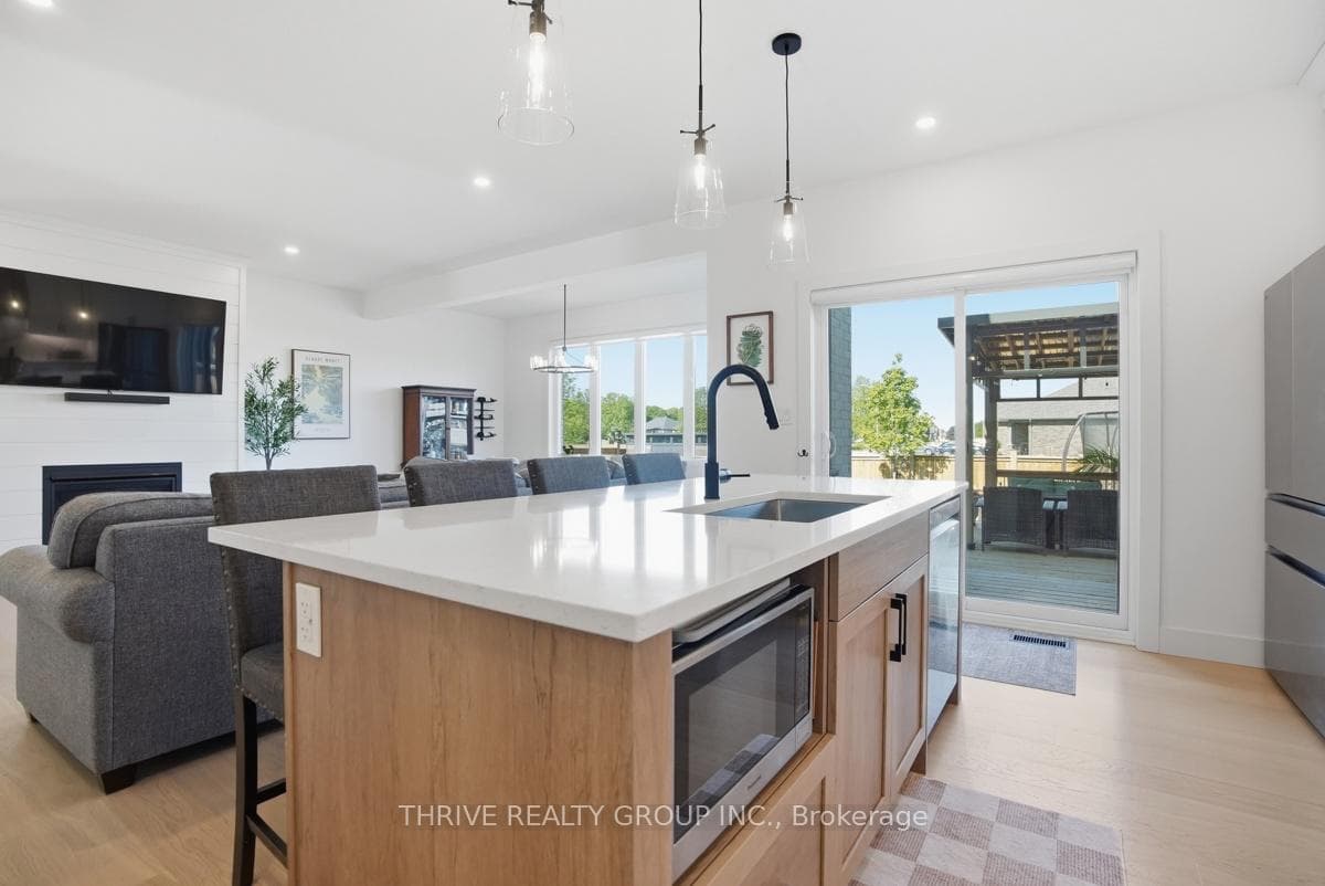 57 Briscoe Crescent photo 11