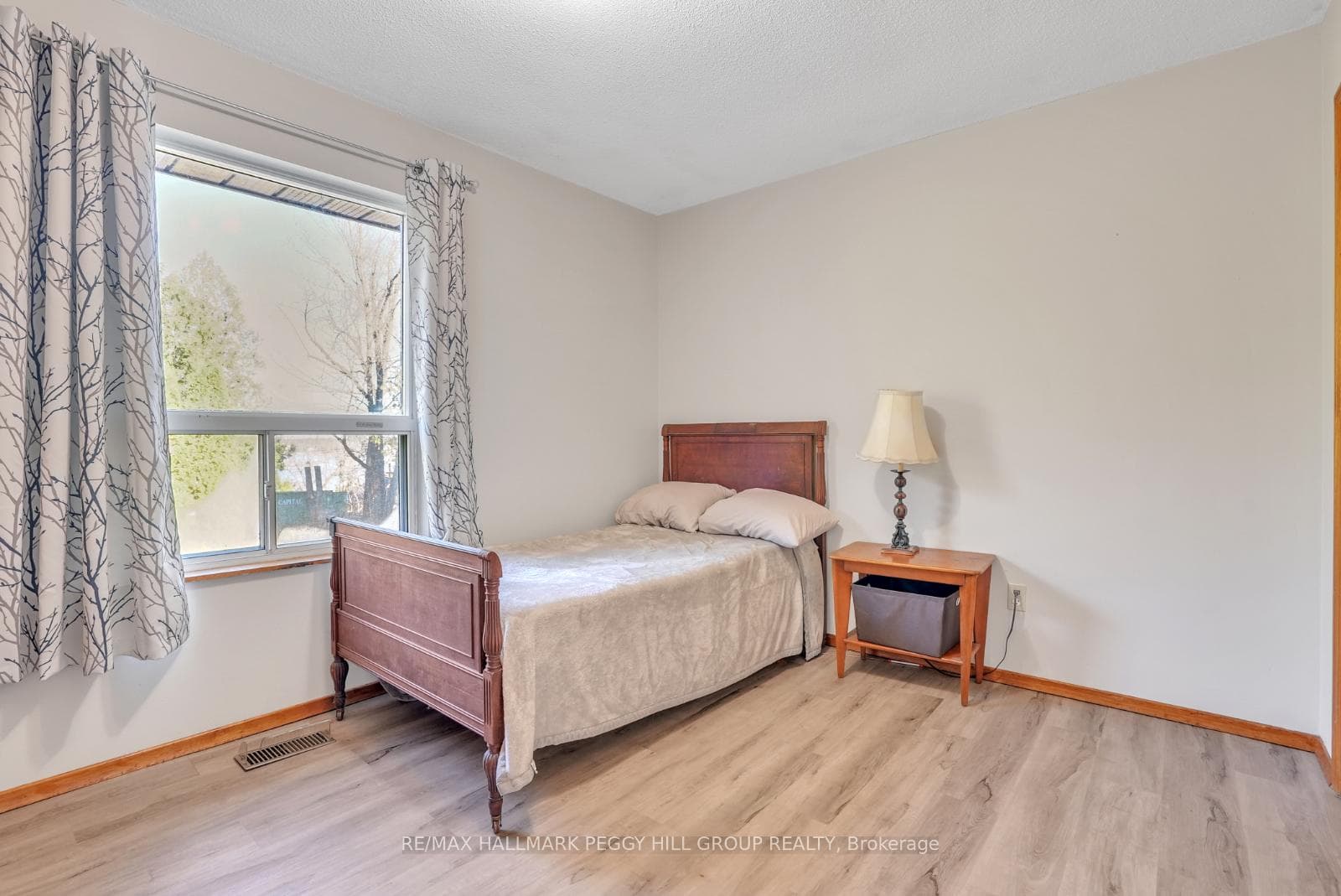 22A Pine Street photo 11