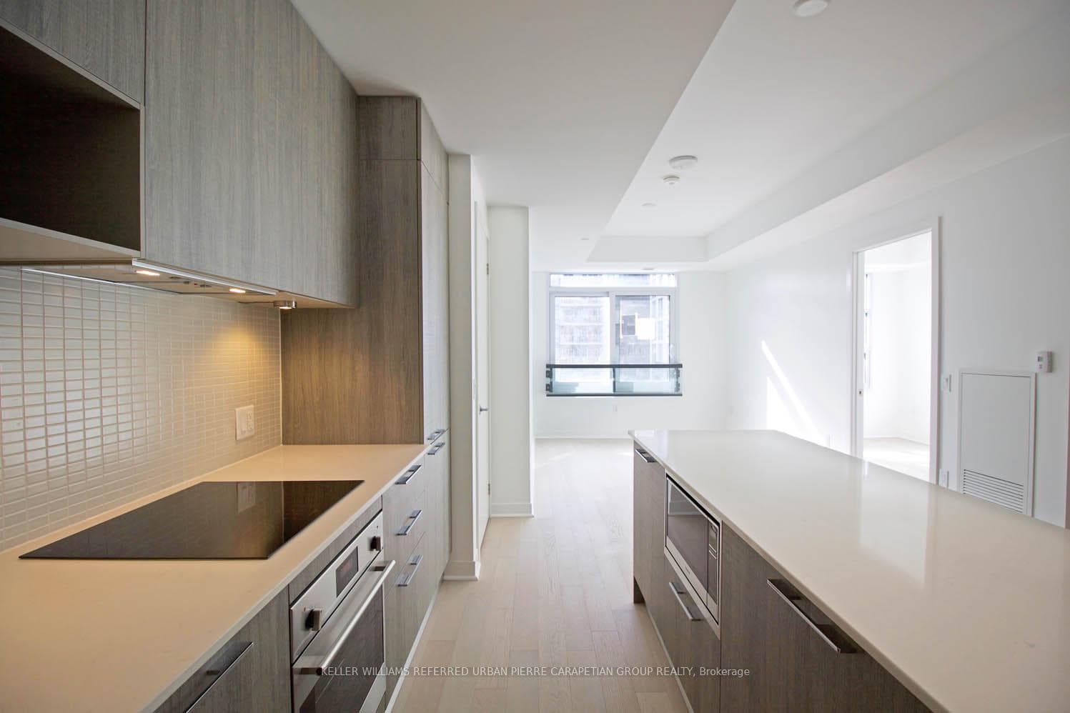 501 Adelaide Street Unit 808 photo 1