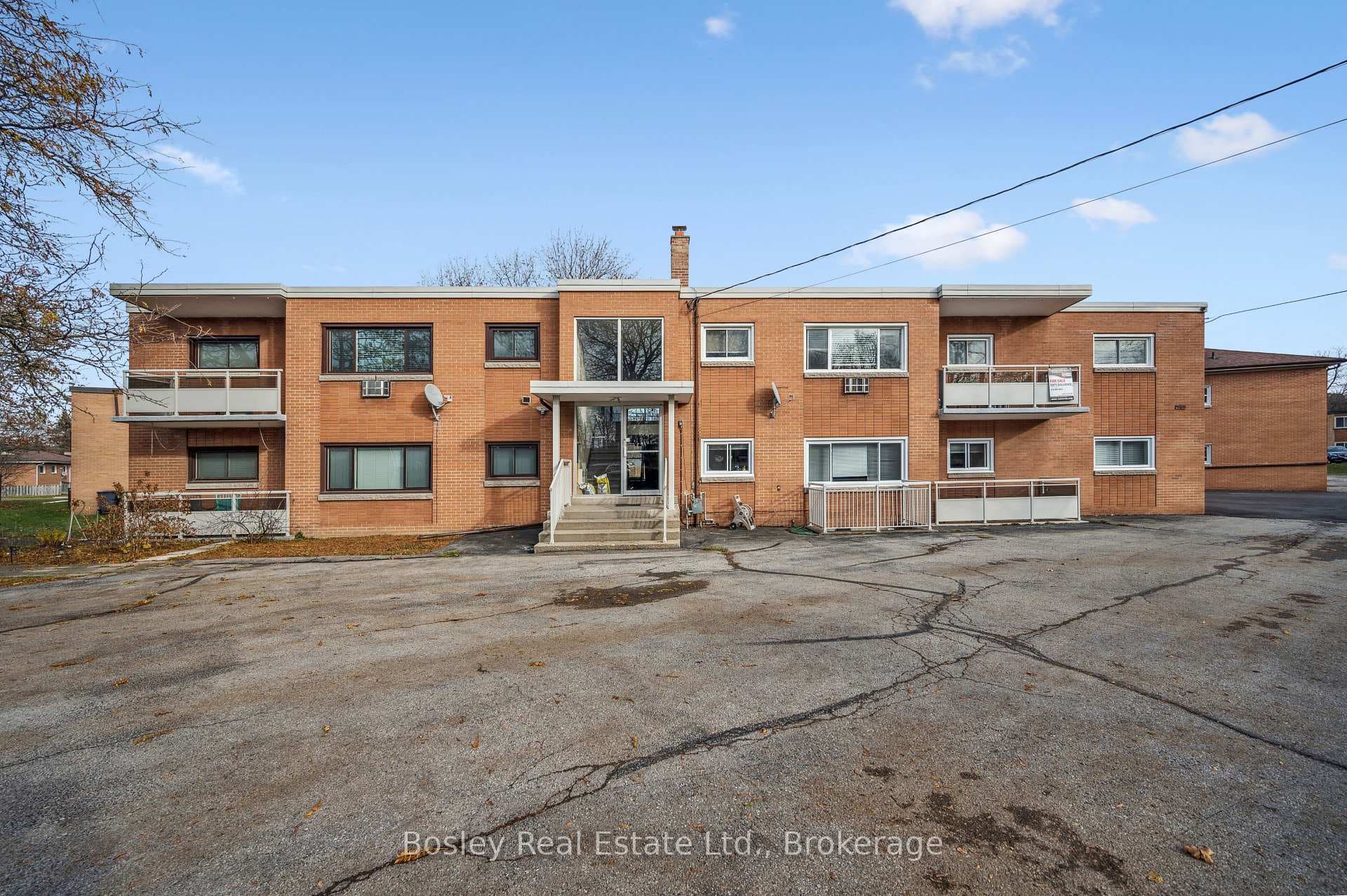 1 Sunnylea Crescent Unit 2 photo 33