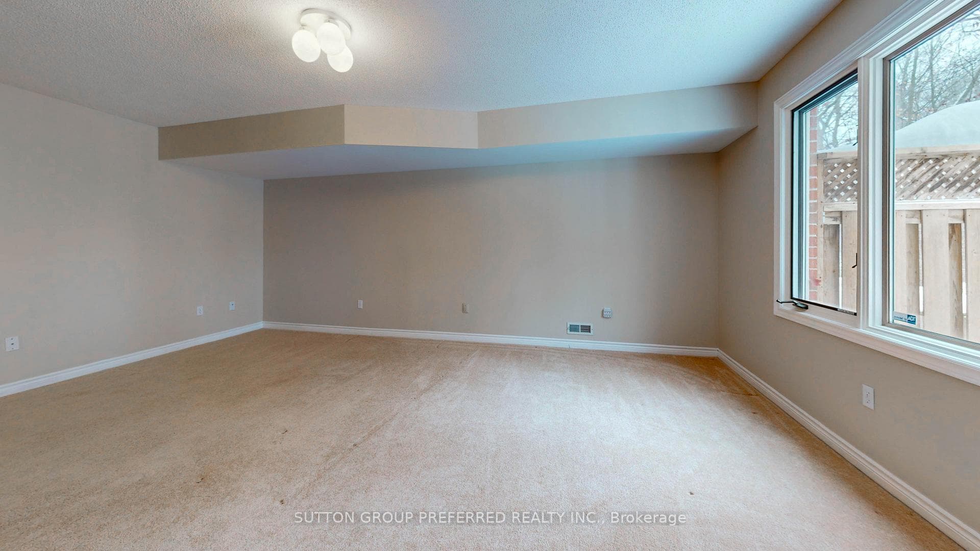 499 Teeple Terrace Unit 10 photo 28