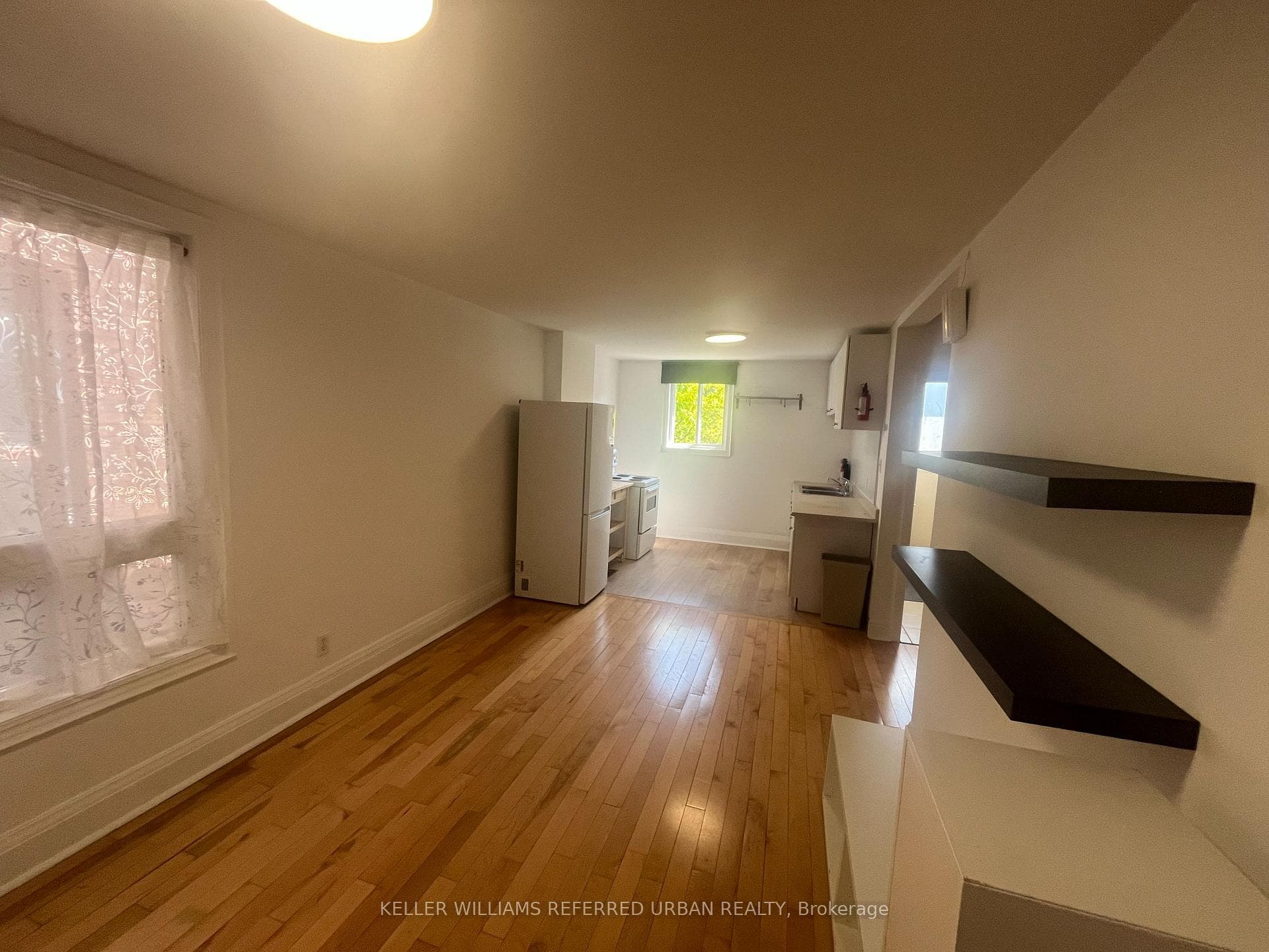 91 Dovercourt Road Unit Upper photo 4