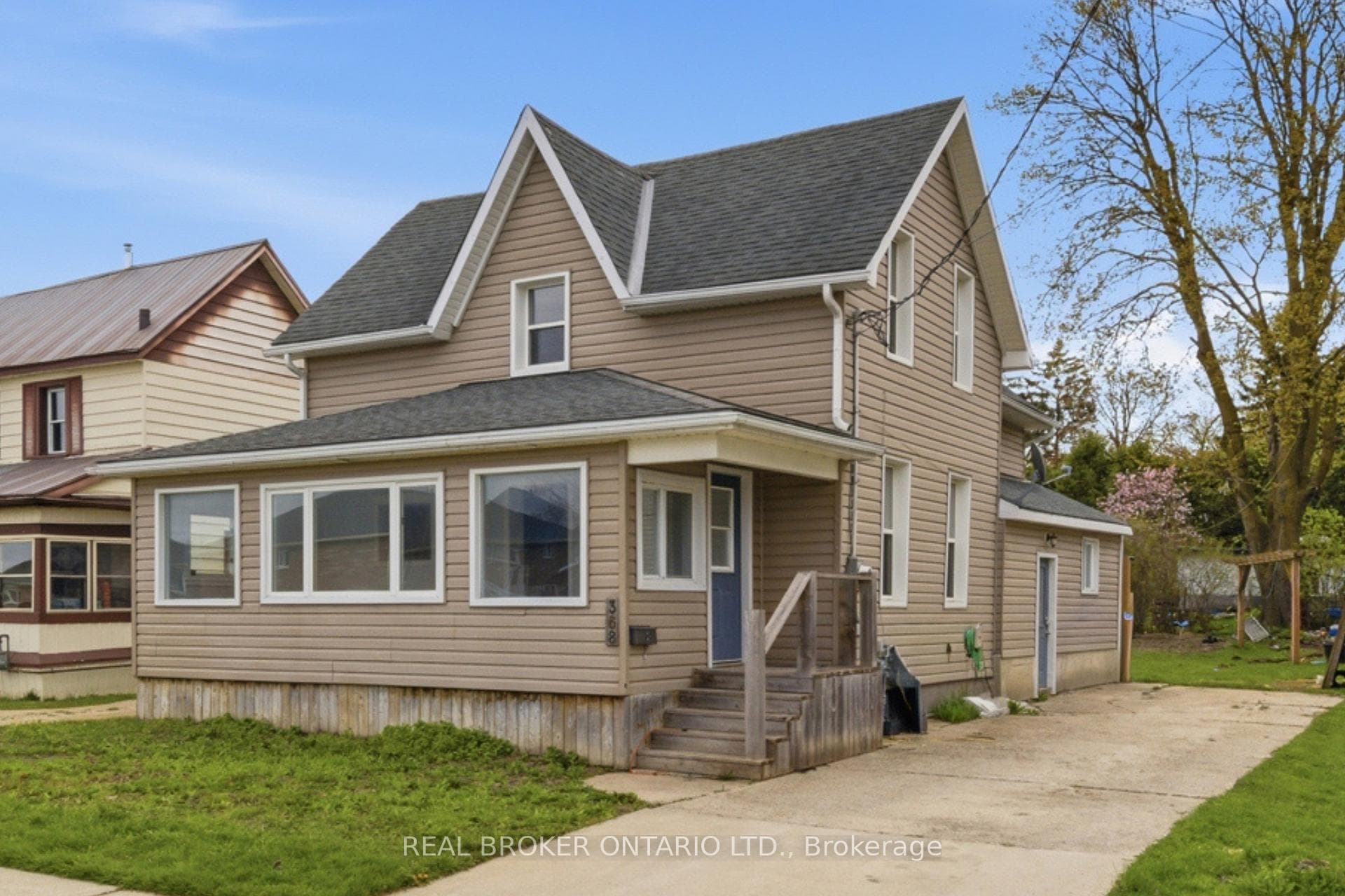 368 Wellington Avenue photo 1