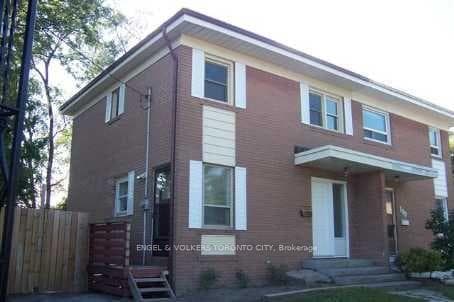 102 Crone Court Unit B photo 1