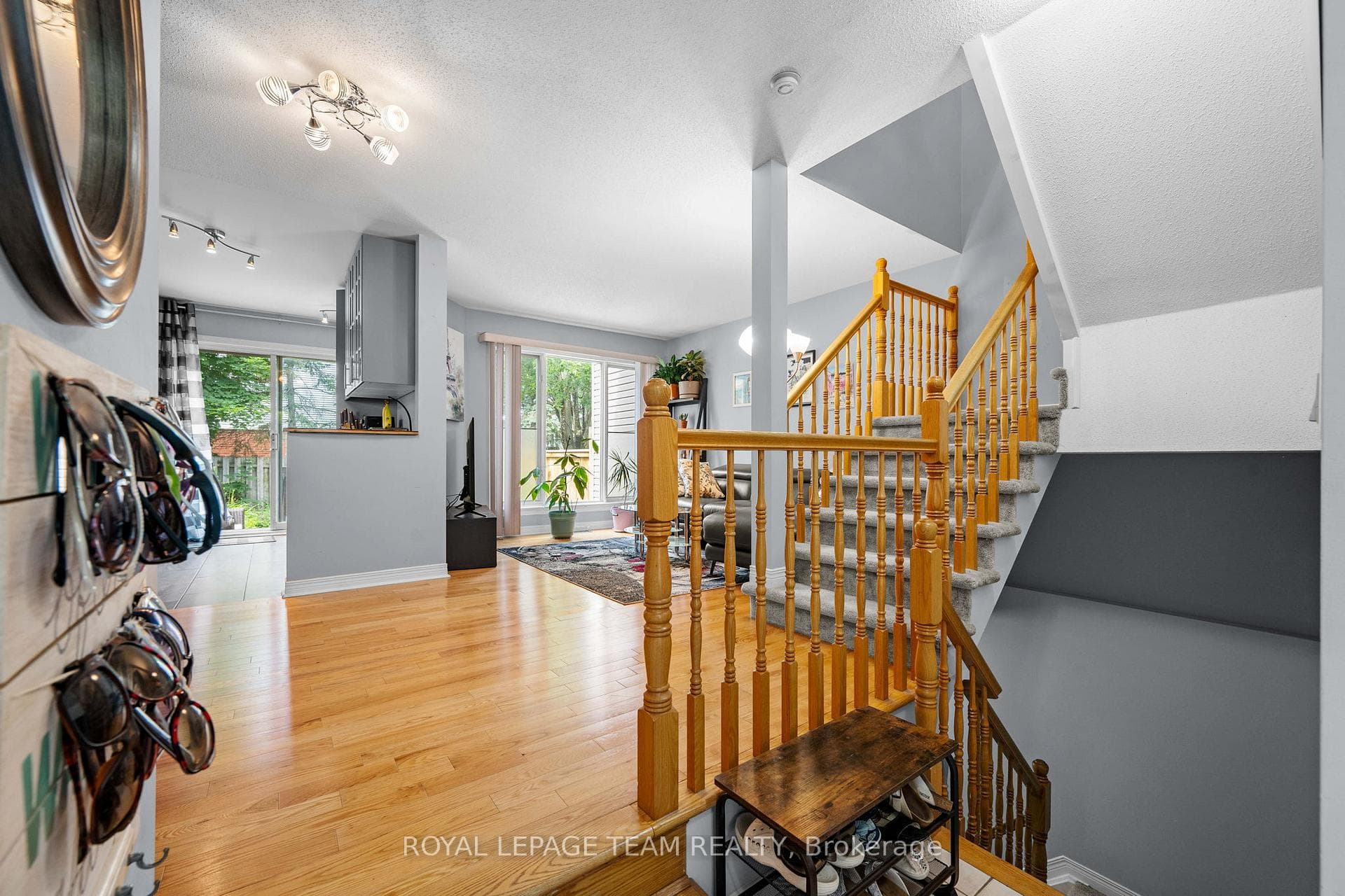 Some photos virtually decluttered/staged.