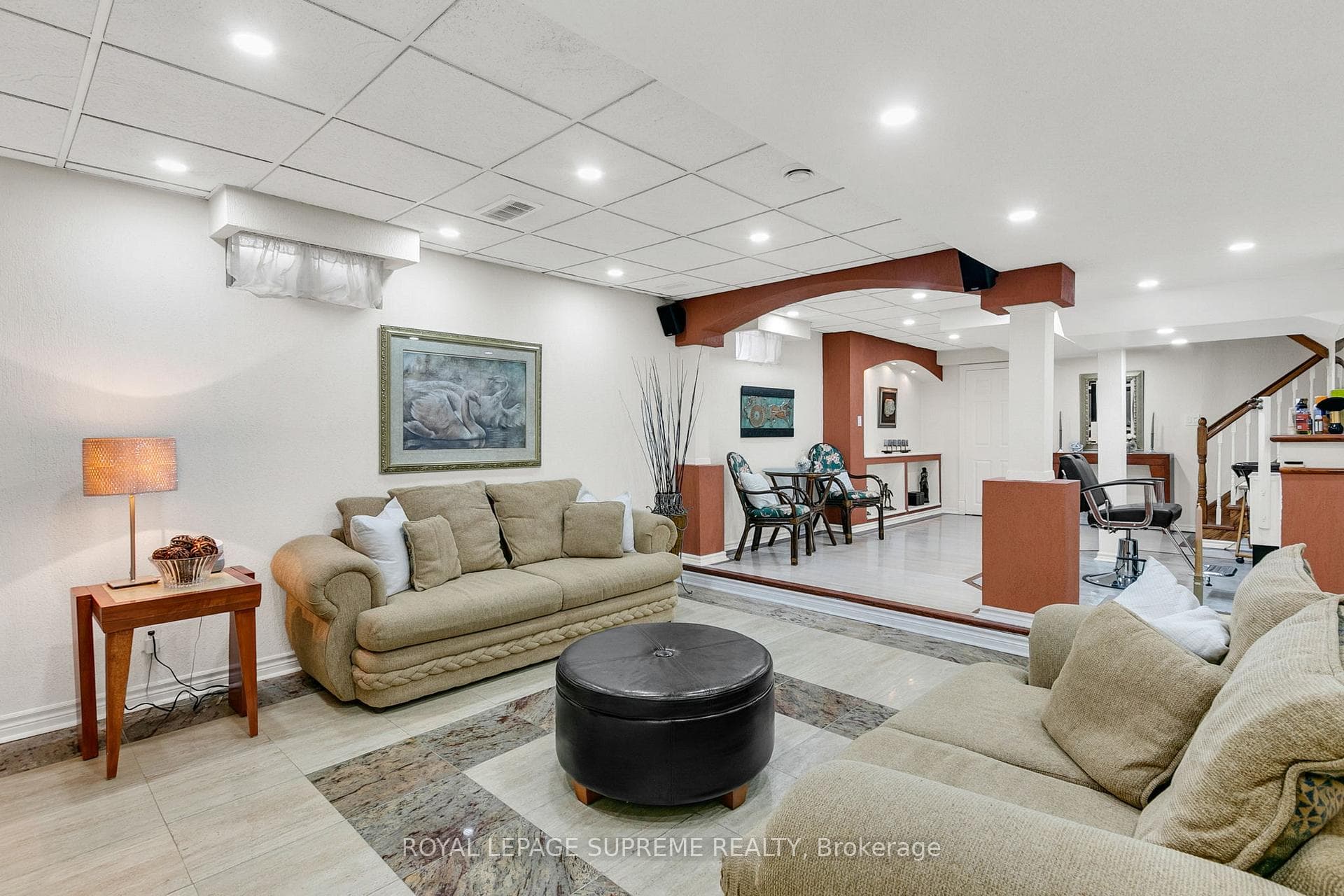 512 Leatherleaf Drive photo 34