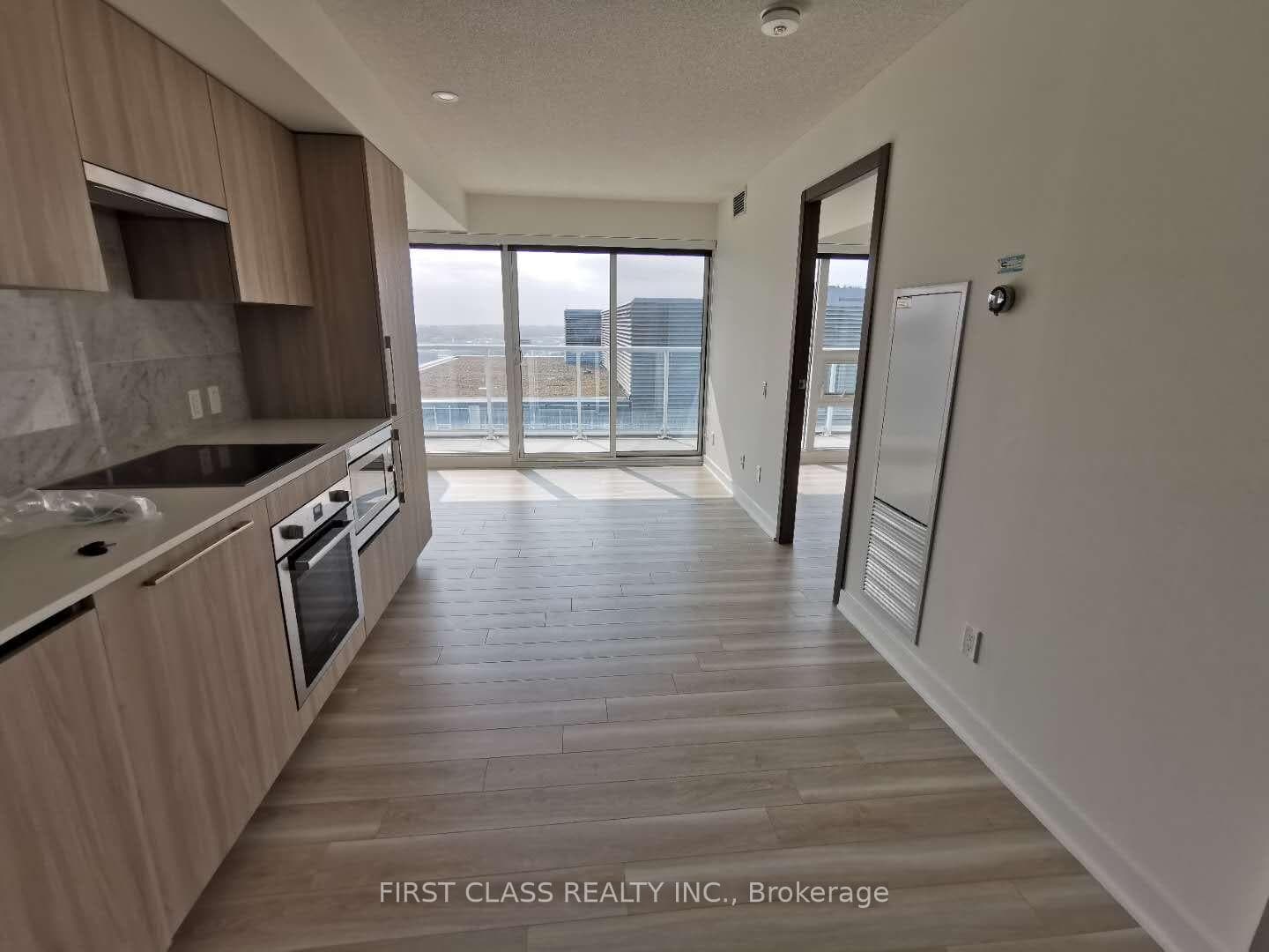17 Bathurst Street Unit 1516 photo 8