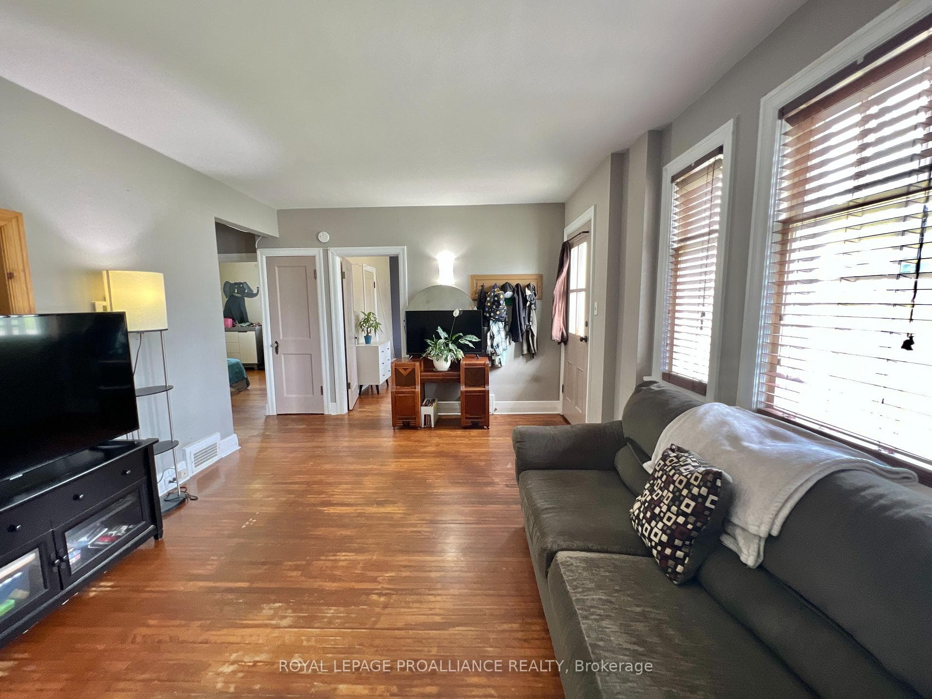 126 Sidney Street photo 6
