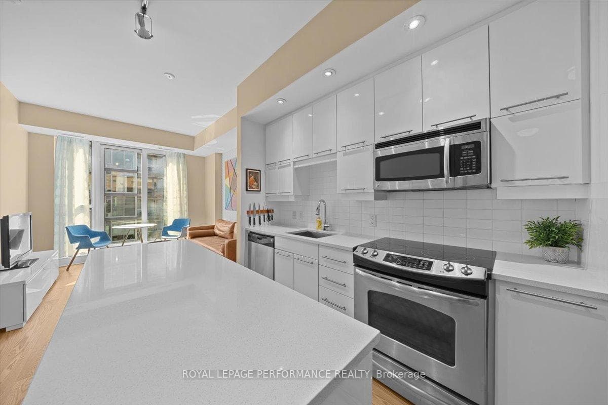 101 Richmond Road Unit 616 photo 13