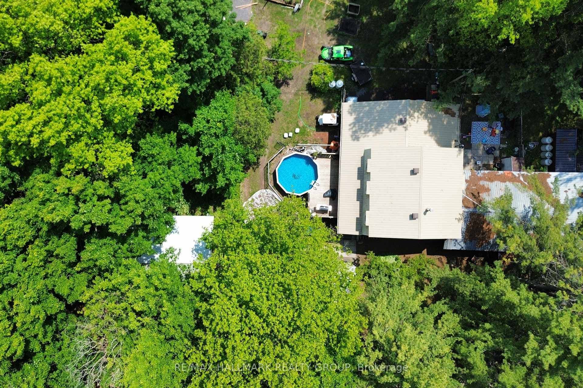 1675 Dunning Road photo 14