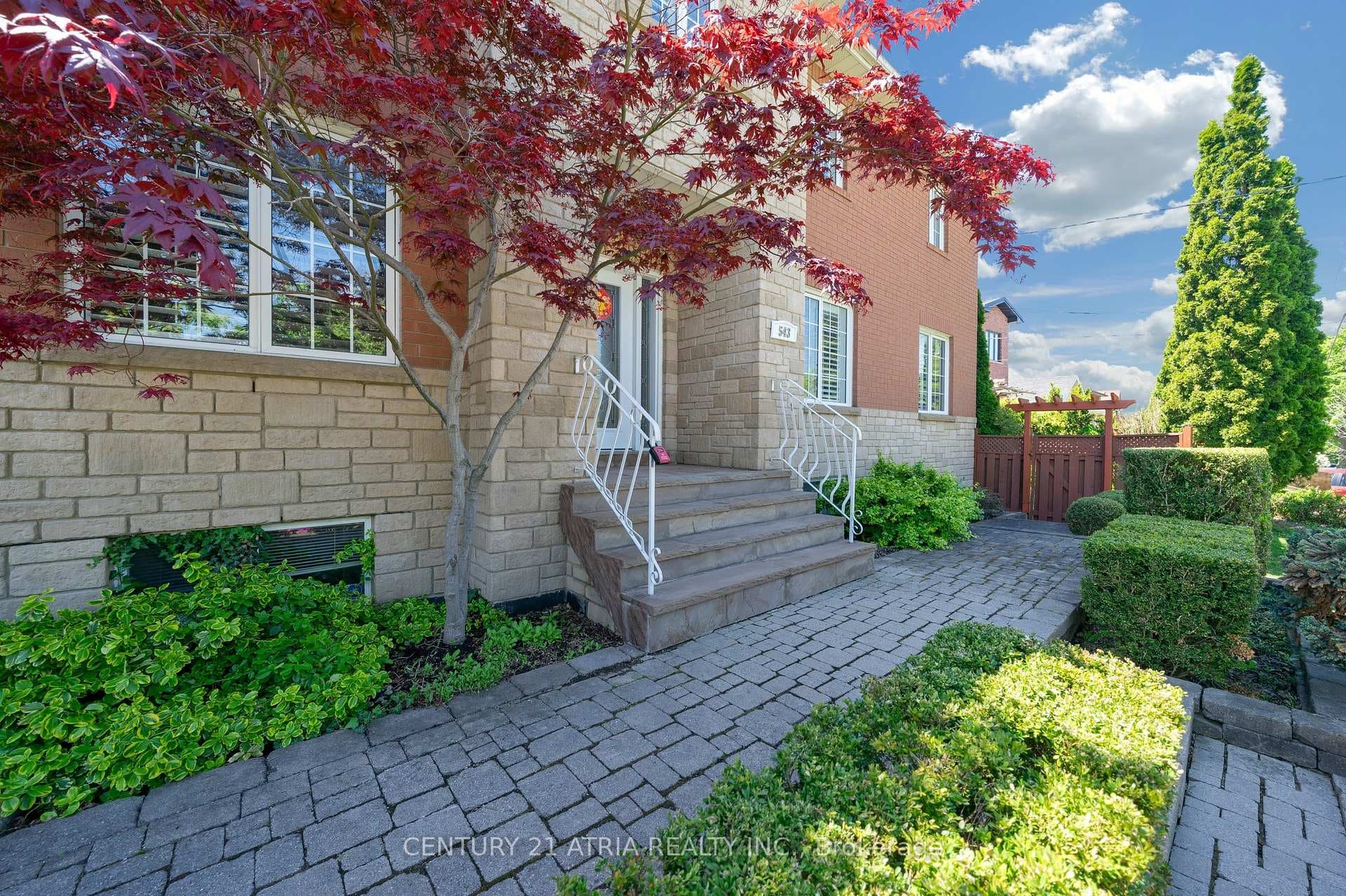 543 Queens Drive photo 5
