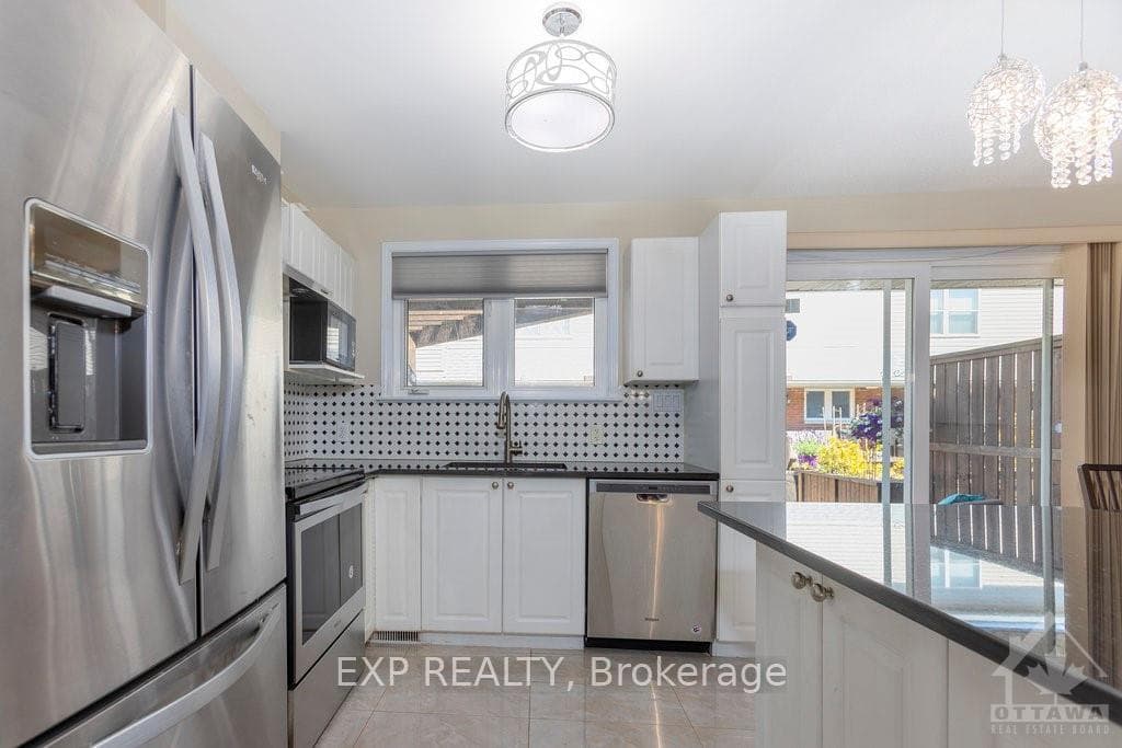 259 MONTEREY Drive photo 3