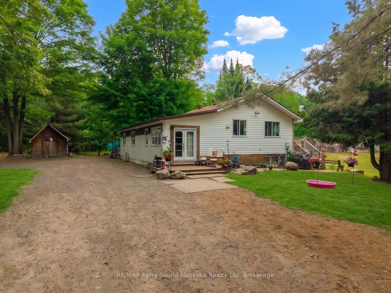 15 Toronto Lake Road photo 38
