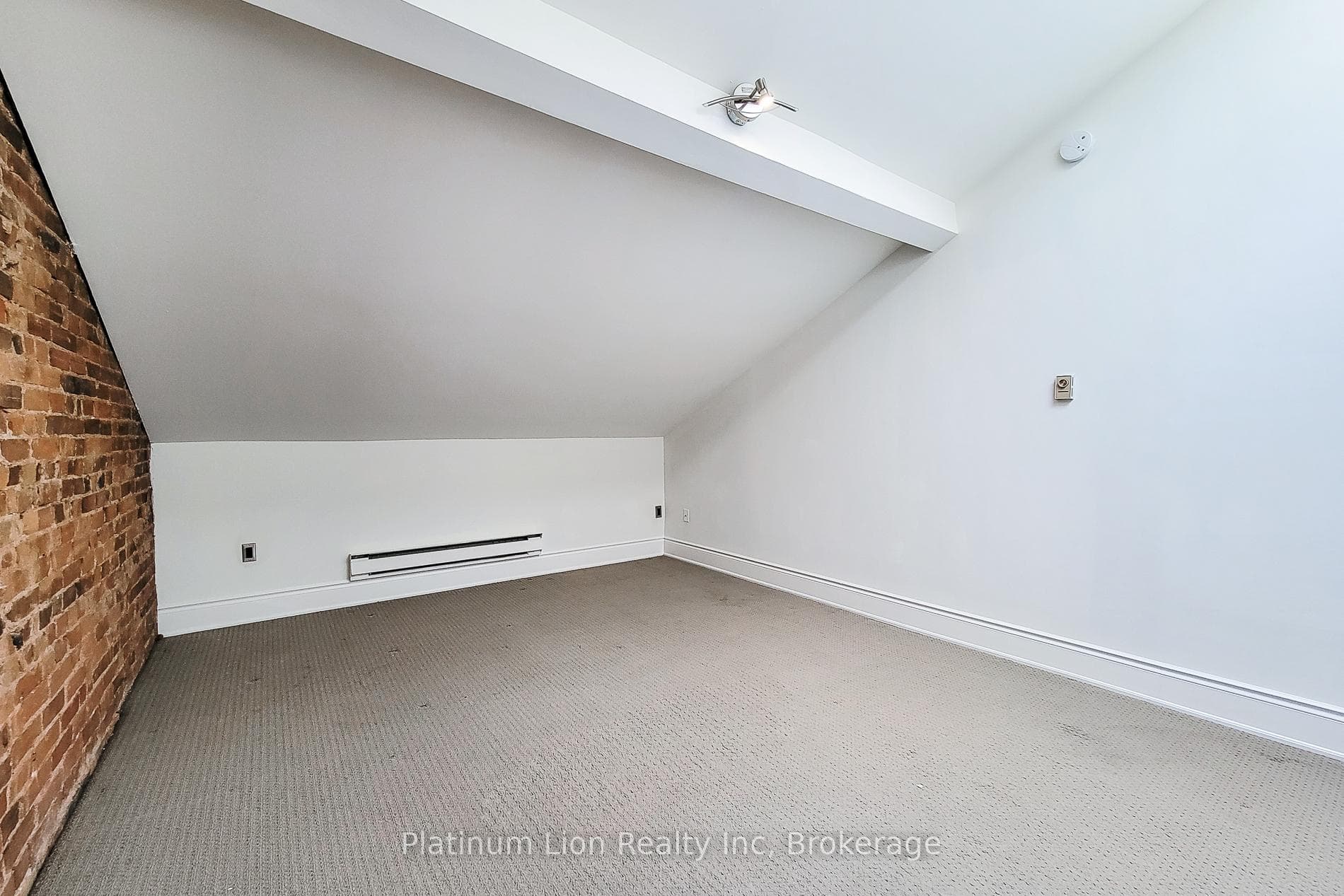 223 King Street Unit 3 photo 34