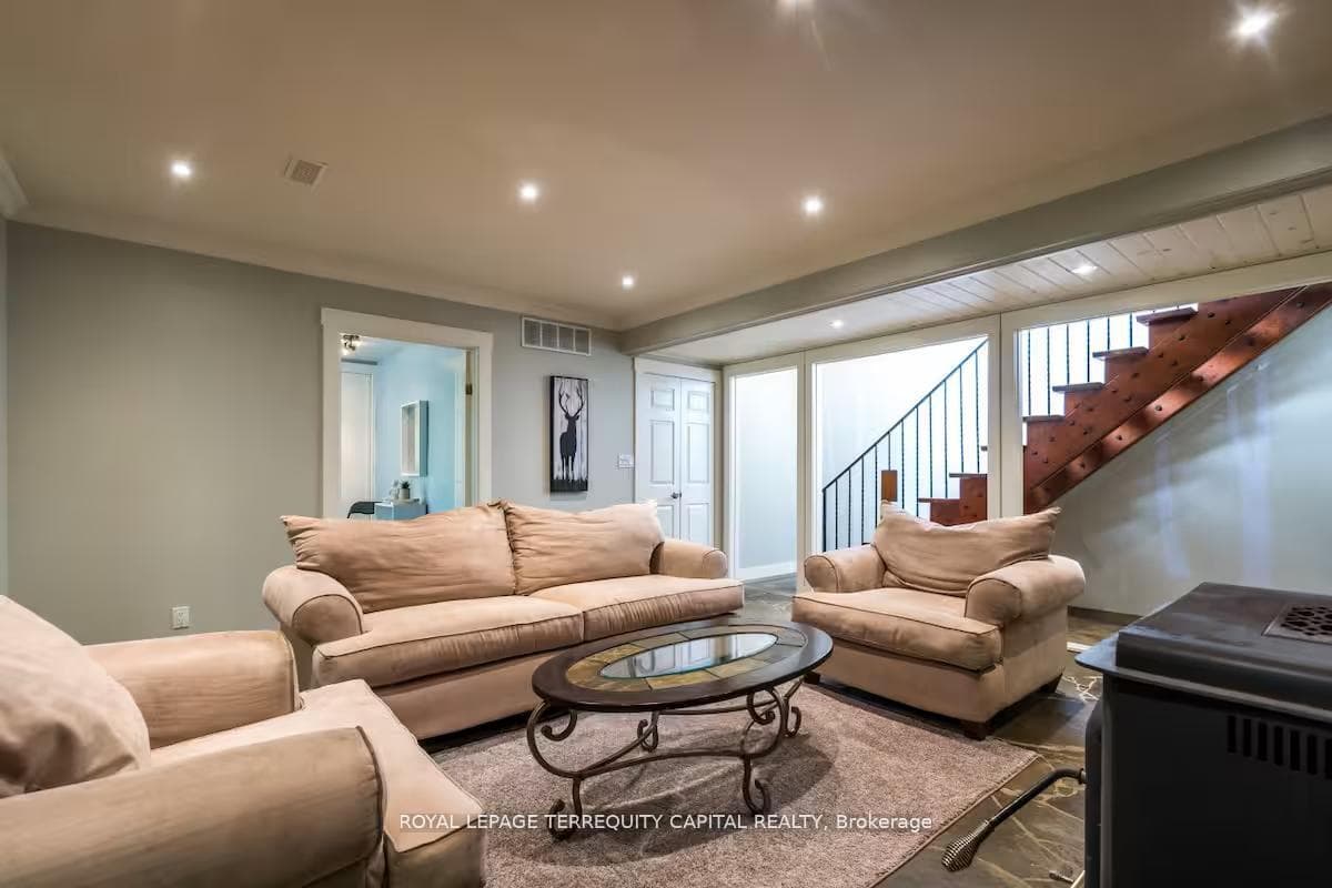 9 Denniss Drive photo 28