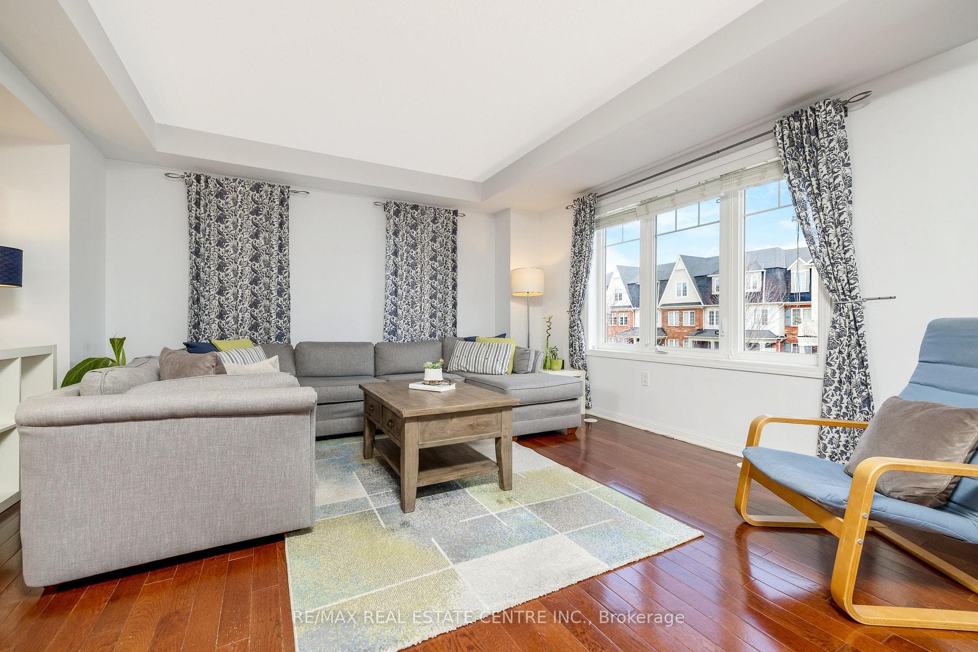 335 Dymott Avenue photo 11