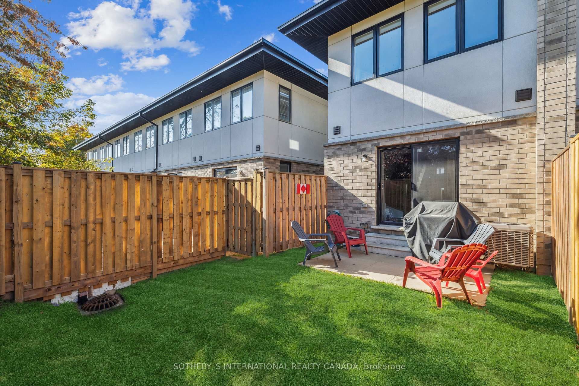 14 Munay Lane photo 30