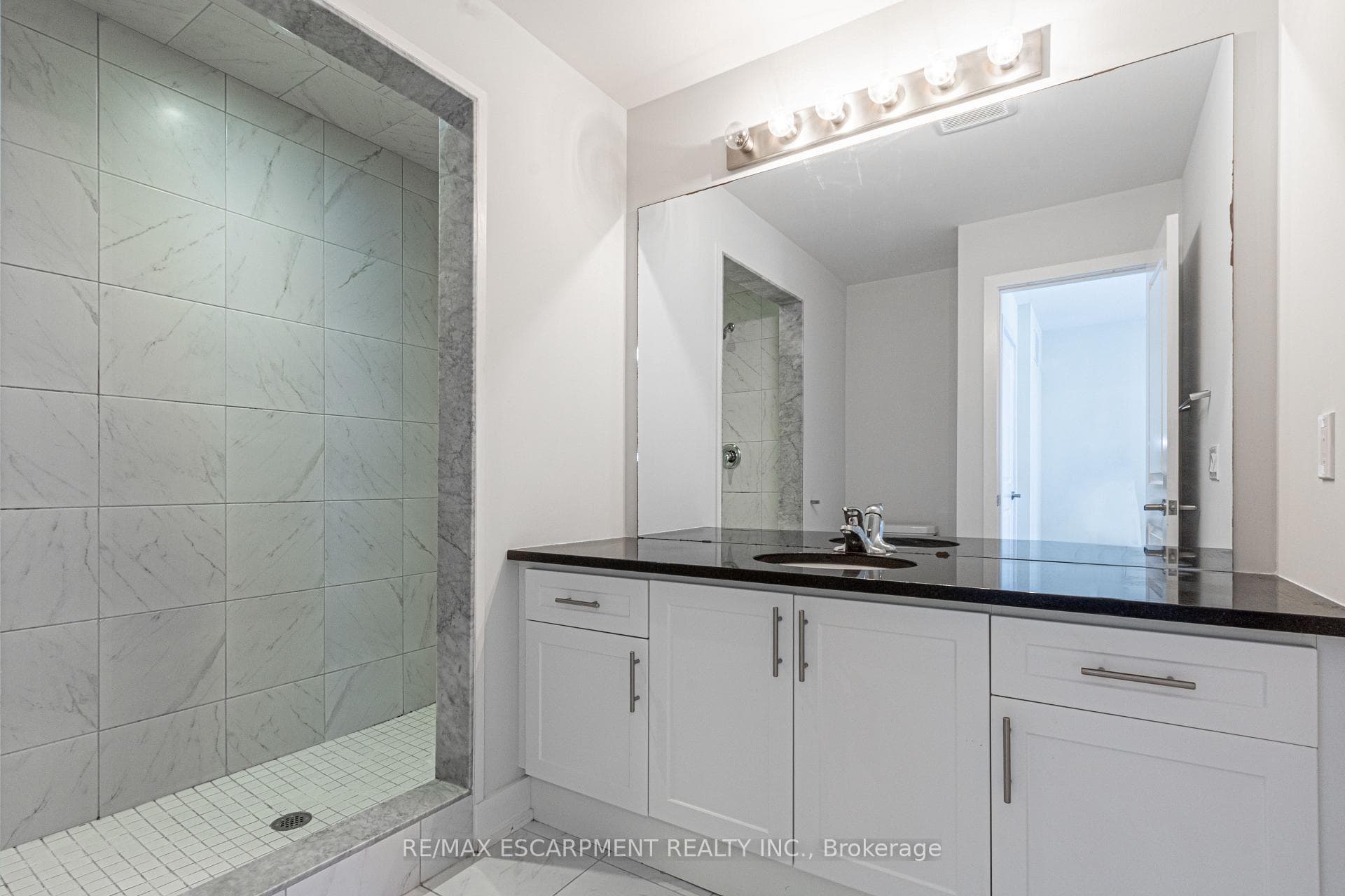 115 Shoreview Place Unit Th#11 photo 29