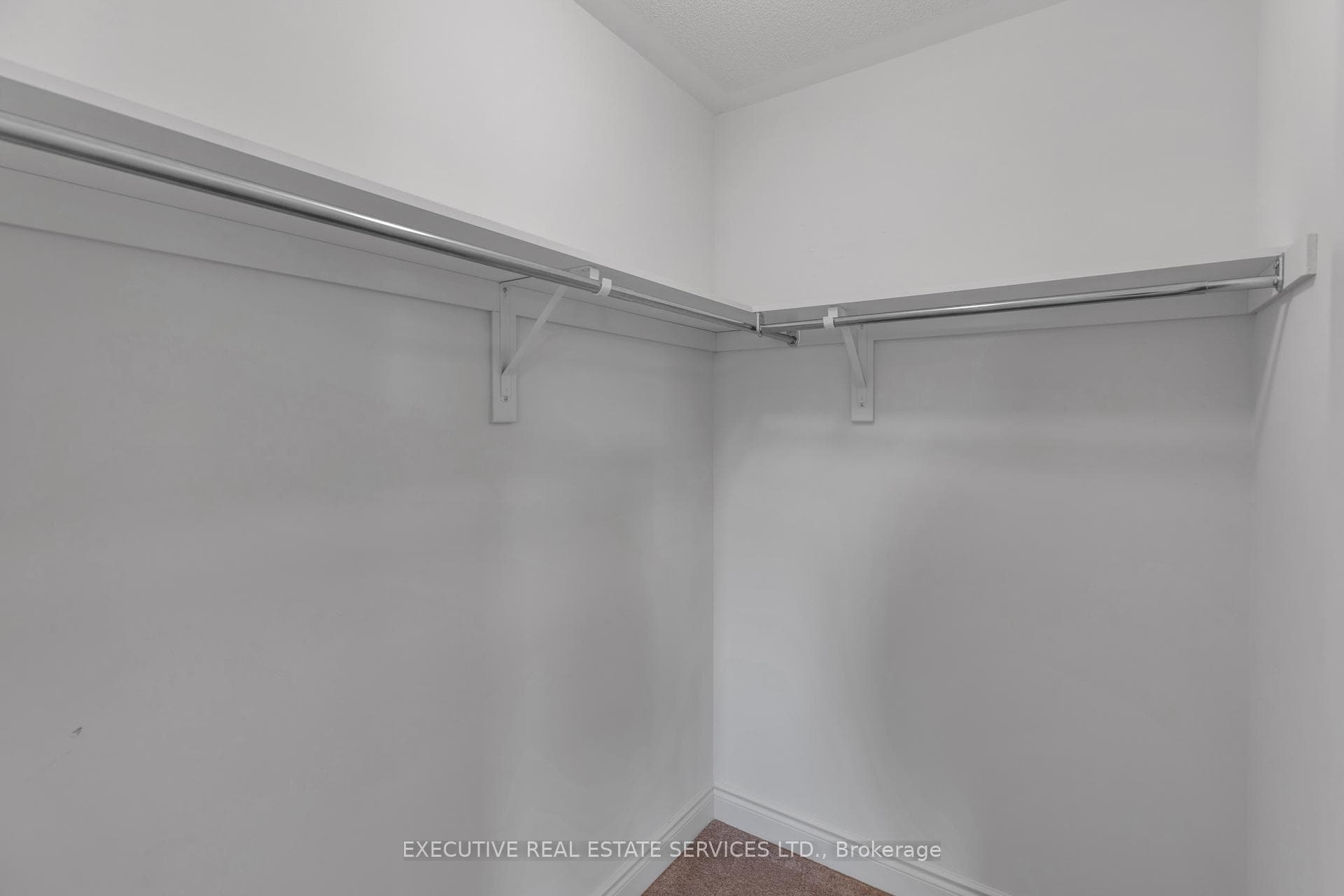 13 Sandhill Crescent photo 22