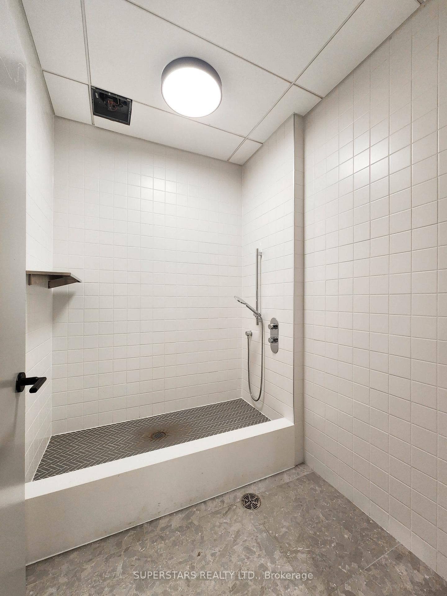 1720 Bayview Avenue Unit 203 photo 30