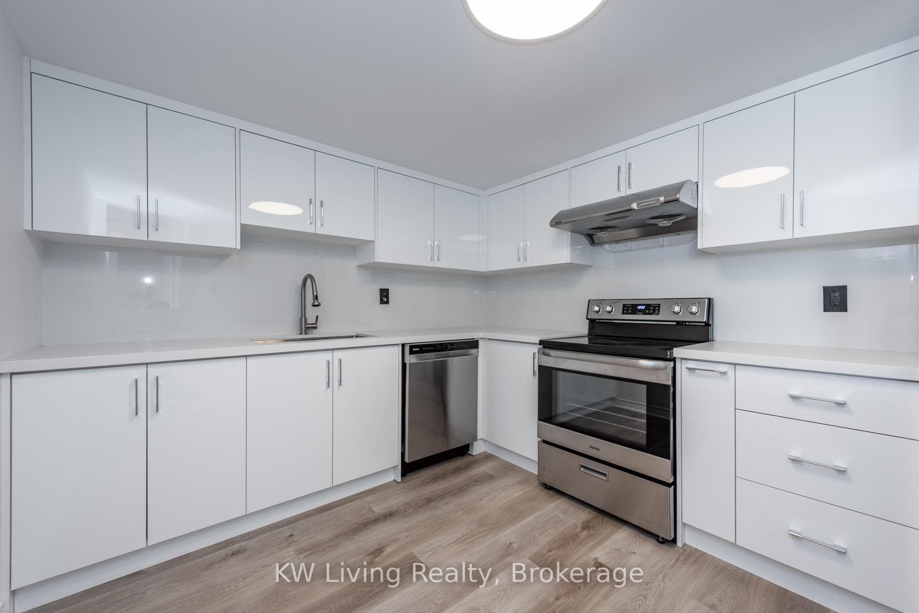 4460 Tucana Court Unit 805 photo 16
