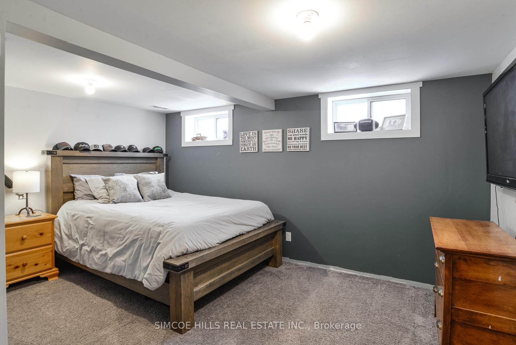 3295 Turnbull Drive photo 24