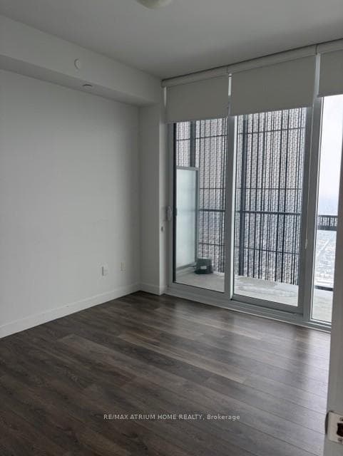 8 Eglinton Avenue Unit 5208 photo 7