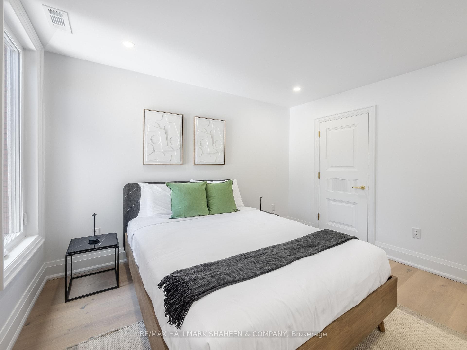 357 Euclid Avenue Unit A photo 15