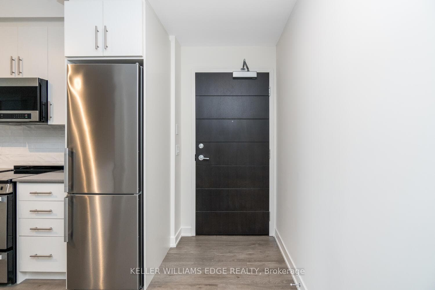 212 King William Street Unit 502 photo 4