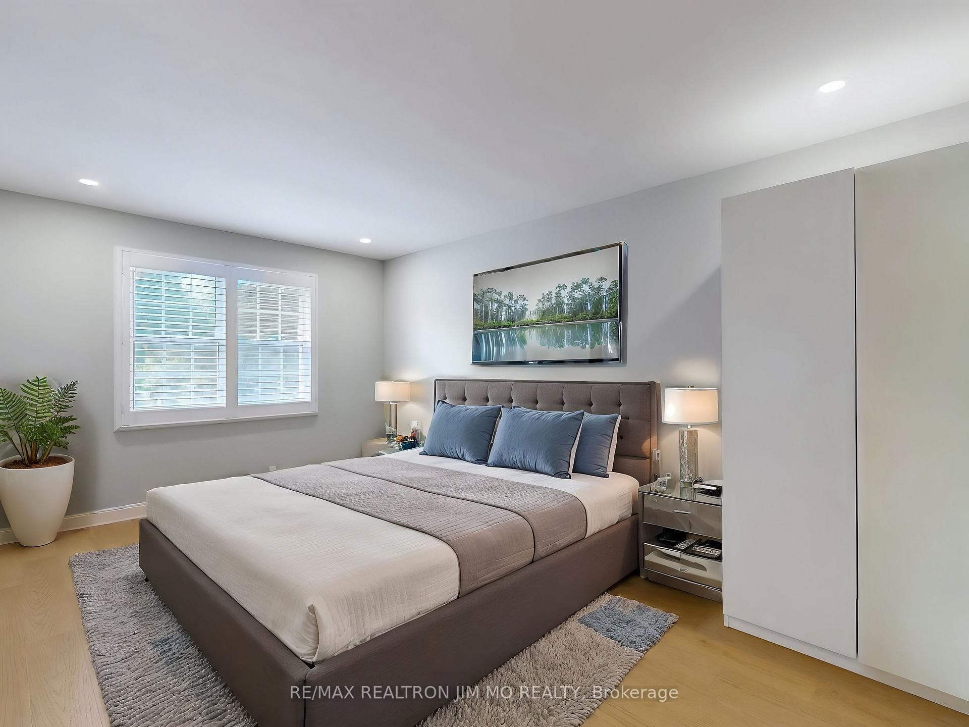 27 Green Spring Drive Unit Upper photo 14