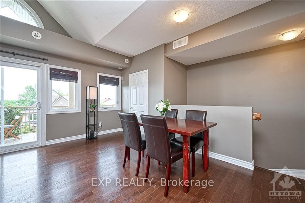 275 MEADOWLILLY Road Unit E photo 8
