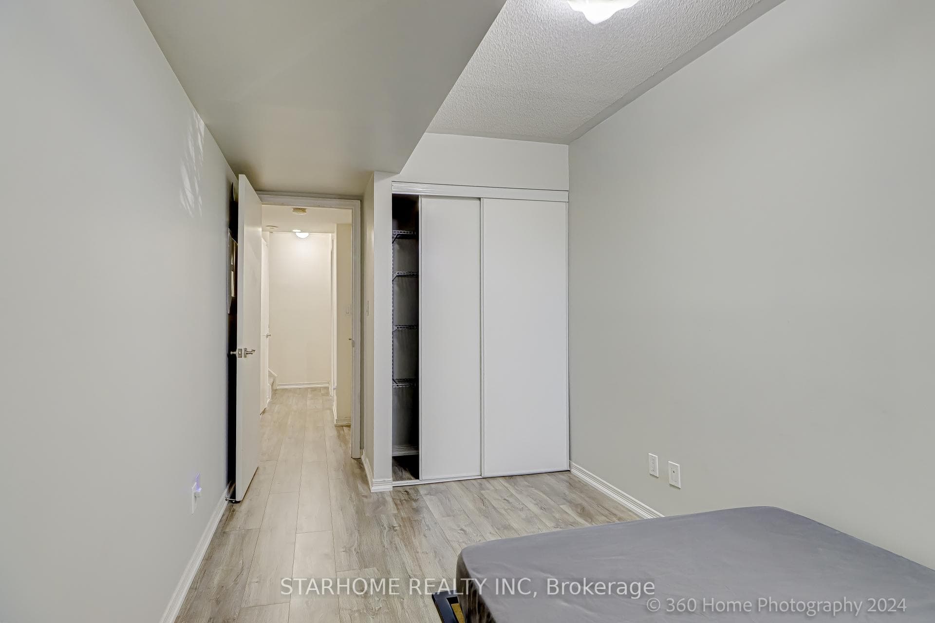 99 Sunrise Drive photo 21