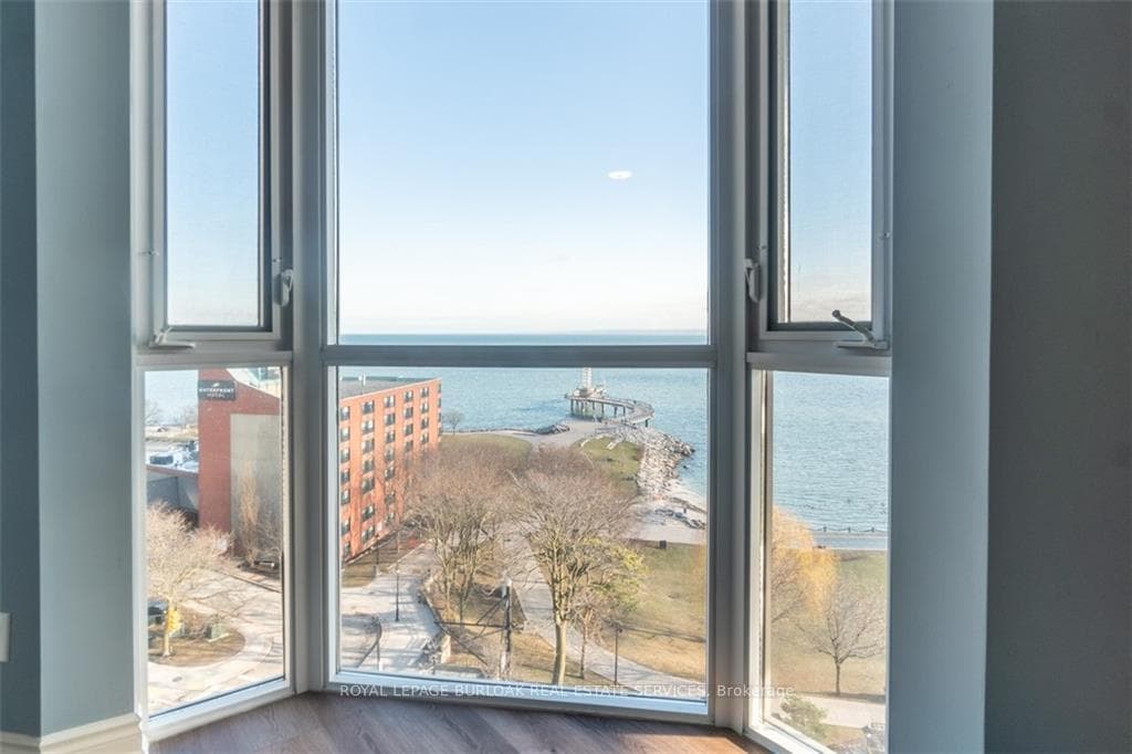 1477 Lakeshore Road Unit 903 photo 11